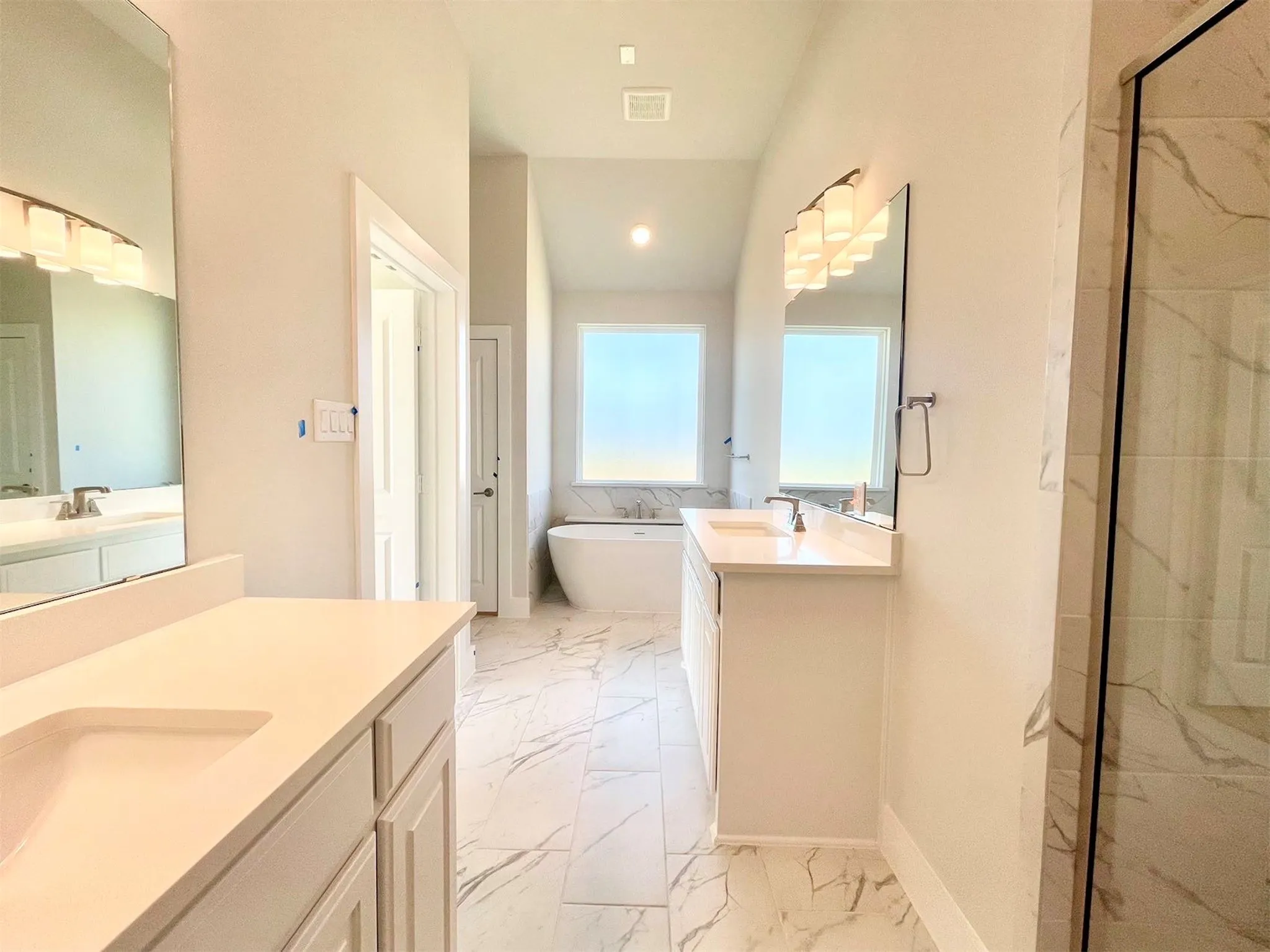 Single Family Residence For Rent in Denton County , 13733 Riola Drive, Little Elm, Texas 75068, 4 Bedroom, 5 Bathroom, 2 Garage spaces, 2,123 Sqft, built in 2024, mls#21387219, Real Estate Agent in Little Elm, Homes For Rent in Denton county, Homes For Rent in Little Elm, Realtor in Little Elm Texas, Real Estate Brokerage Independent Realty Texas, Luminita Cordes Realtor