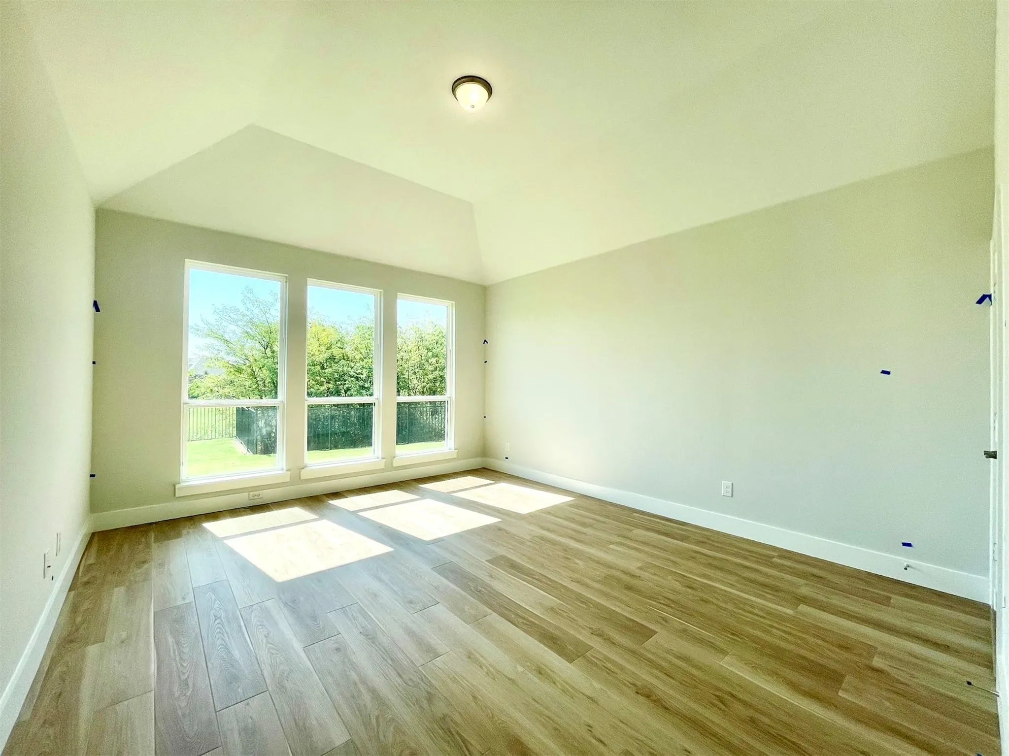 Single Family Residence For Rent in Denton County , 13733 Riola Drive, Little Elm, Texas 75068, 4 Bedroom, 5 Bathroom, 2 Garage spaces, 2,123 Sqft, built in 2024, mls#21387219, Real Estate Agent in Little Elm, Homes For Rent in Denton county, Homes For Rent in Little Elm, Realtor in Little Elm Texas, Real Estate Brokerage Independent Realty Texas, Luminita Cordes Realtor