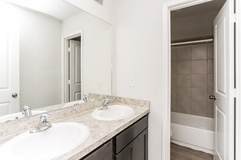 Single Family Residence For Rent in Ellis County , 3621 Joshua Street, Ennis, Texas 75119, 4 Bedroom, 2 Bathroom, 2 Garage spaces, 1,589 Sqft, built in 2022, mls#21387220, Real Estate Agent in Ennis, Homes For Rent in Ellis county, Homes For Rent in Ennis, Realtor in Ennis Texas, Real Estate Brokerage Independent Realty Texas, Luminita Cordes Realtor