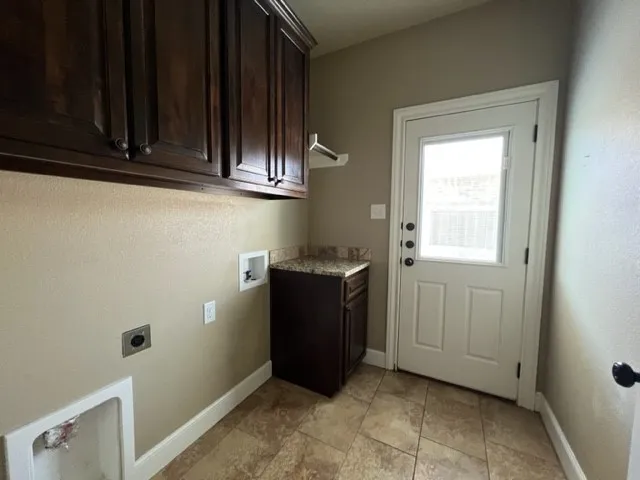 Single Family Residence For Rent in Taylor County , 4725 Big Bend Trail, Abilene, Texas 79602, 4 Bedroom, 2 Bathroom, 2 Garage spaces, 1,769 Sqft, built in 2014, mls#21387236, Real Estate Agent in Abilene, Homes For Rent in Taylor county, Homes For Rent in Abilene, Realtor in Abilene Texas, Real Estate Brokerage Independent Realty Texas, Luminita Cordes Realtor