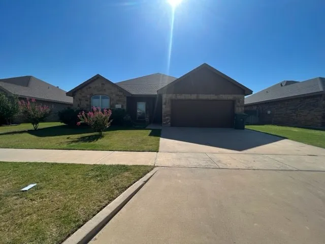 Single Family Residence For Rent