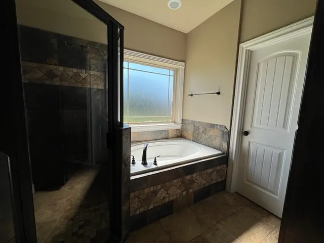 Single Family Residence For Rent in Taylor County , 4725 Big Bend Trail, Abilene, Texas 79602, 4 Bedroom, 2 Bathroom, 2 Garage spaces, 1,769 Sqft, built in 2014, mls#21387236, Real Estate Agent in Abilene, Homes For Rent in Taylor county, Homes For Rent in Abilene, Realtor in Abilene Texas, Real Estate Brokerage Independent Realty Texas, Luminita Cordes Realtor