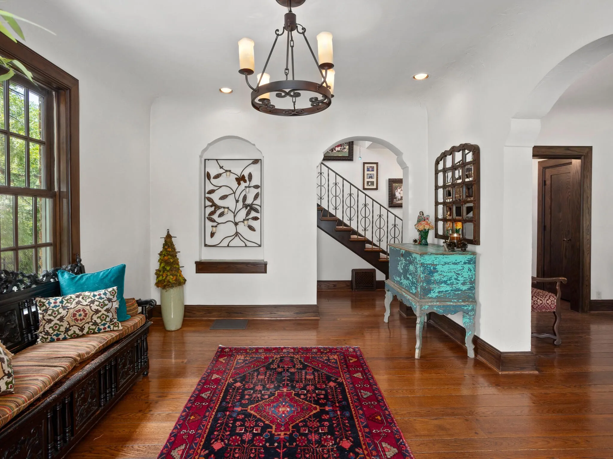 Single Family Residence For Sale in Tarrant County , 2401 Stadium Drive, Fort Worth, Texas 76109, 3 Bedroom, 4 Bathroom, 2 Garage spaces, 5,480 Sqft, built in 1930, mls#21387208, Real Estate Agent in Fort Worth, Homes For Sale in Tarrant county, Homes For Sale in Fort Worth, Realtor in Fort Worth Texas, Real Estate Brokerage Independent Realty Texas, Luminita Cordes Realtor