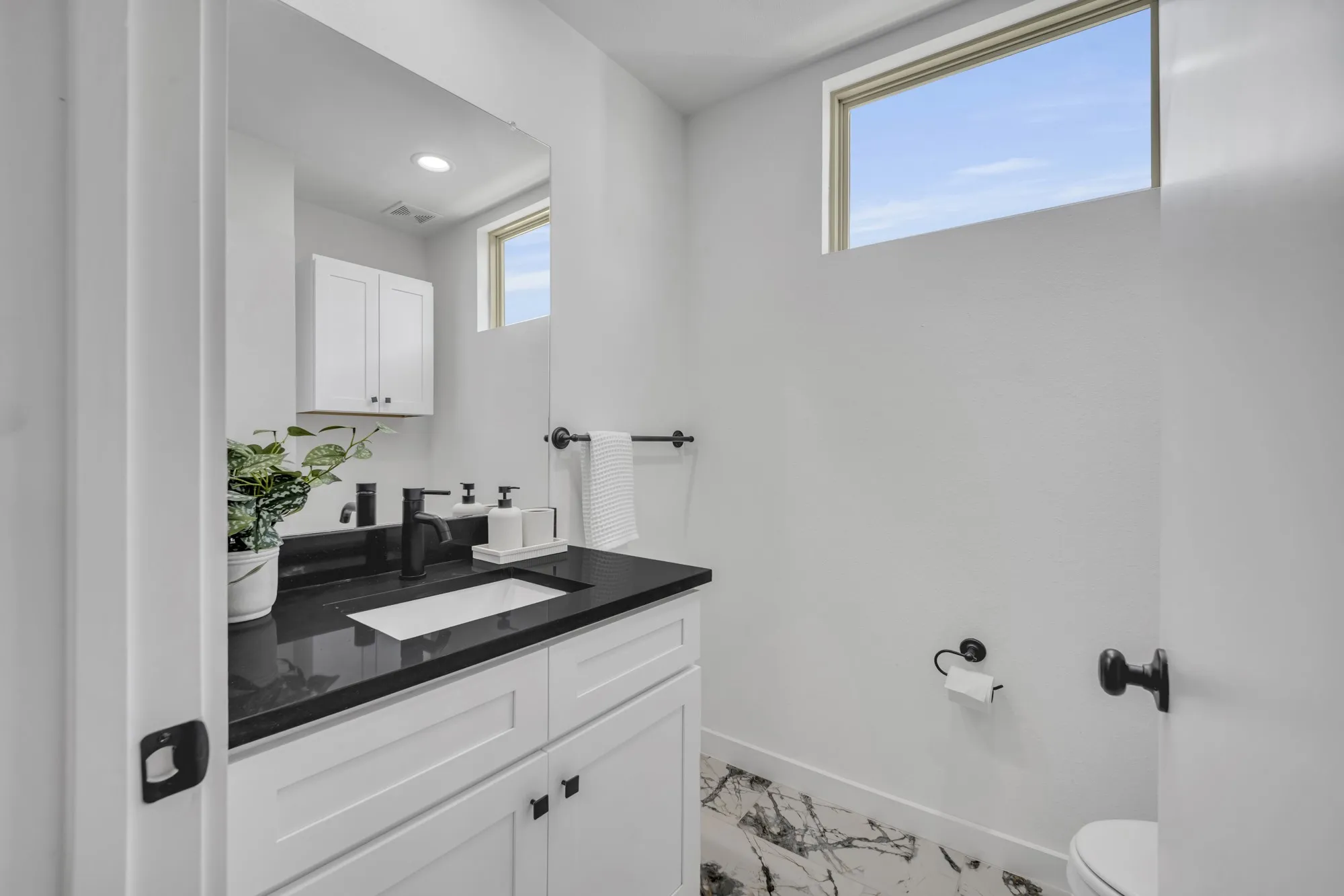 Condominium For Rent in Dallas County , 5806 Bryan Parkway 101, Dallas, Texas 75206, 2 Bedroom, 3 Bathroom, 2 Garage spaces, 1,500 Sqft, built in 2025, mls#21387235, Real Estate Agent in Dallas, Homes For Rent in Dallas county, Homes For Rent in Dallas, Realtor in Dallas Texas, Real Estate Brokerage Independent Realty Texas, Luminita Cordes Realtor