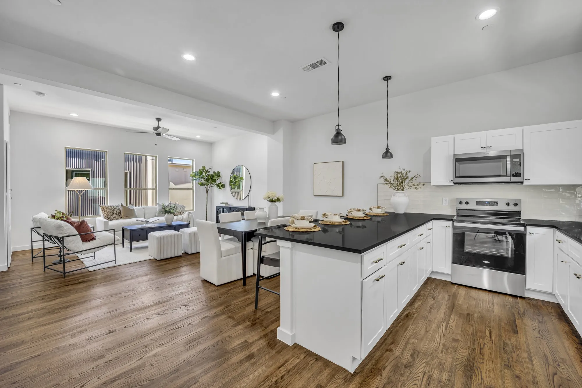 Condominium For Rent in Dallas County , 5806 Bryan Parkway 101, Dallas, Texas 75206, 2 Bedroom, 3 Bathroom, 2 Garage spaces, 1,500 Sqft, built in 2025, mls#21387235, Real Estate Agent in Dallas, Homes For Rent in Dallas county, Homes For Rent in Dallas, Realtor in Dallas Texas, Real Estate Brokerage Independent Realty Texas, Luminita Cordes Realtor