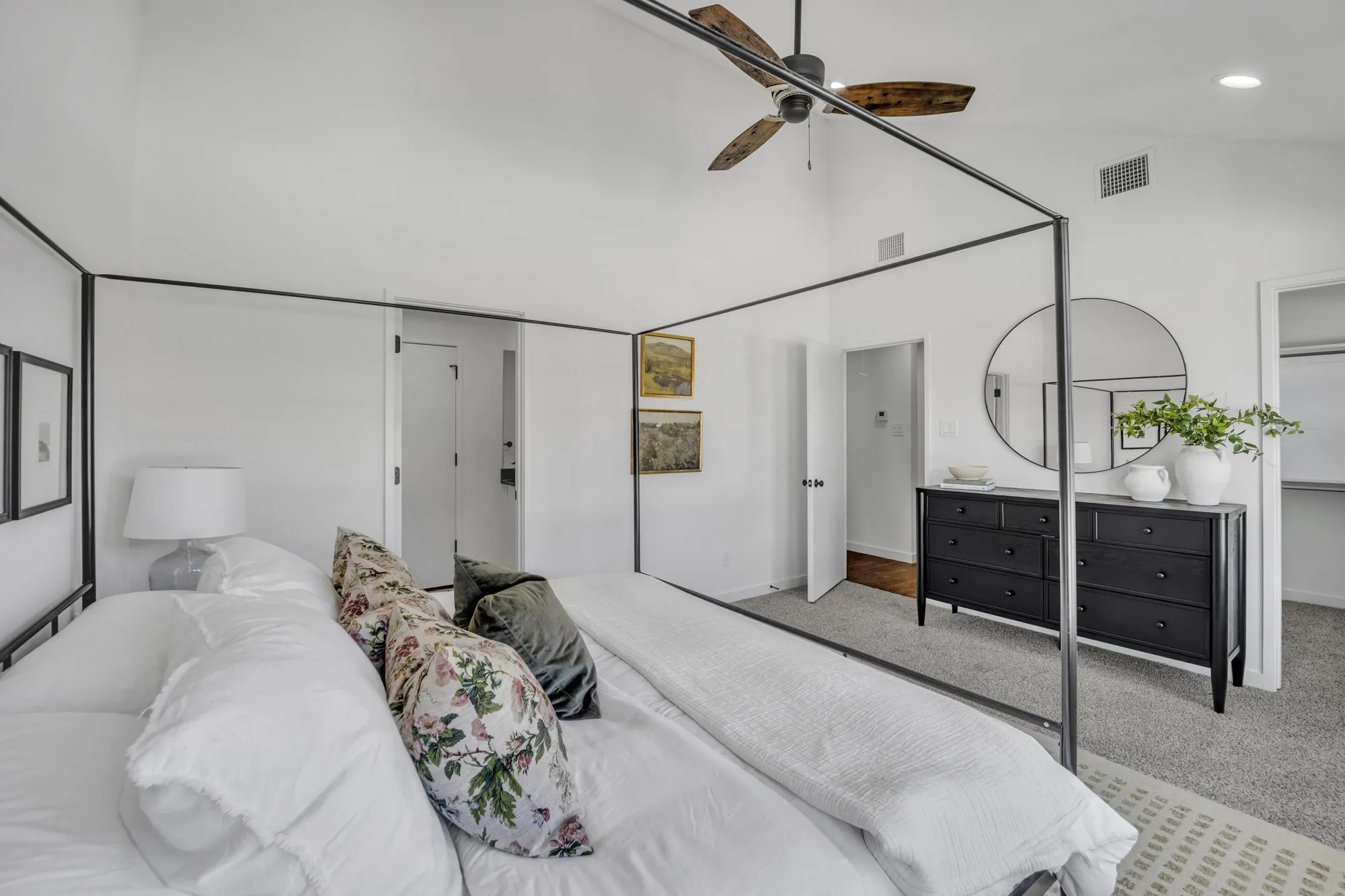 Condominium For Rent in Dallas County , 5806 Bryan Parkway 101, Dallas, Texas 75206, 2 Bedroom, 3 Bathroom, 2 Garage spaces, 1,500 Sqft, built in 2025, mls#21387235, Real Estate Agent in Dallas, Homes For Rent in Dallas county, Homes For Rent in Dallas, Realtor in Dallas Texas, Real Estate Brokerage Independent Realty Texas, Luminita Cordes Realtor
