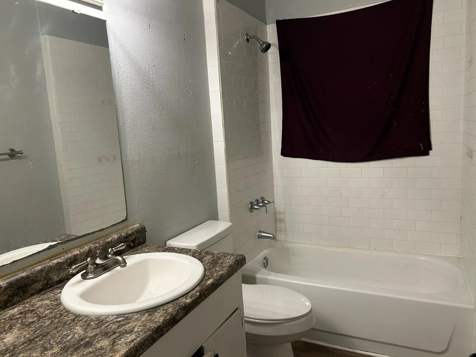 Single Family Residence For Rent in Johnson County , 117 N Broadway Street, Joshua, Texas 76058, 3 Bedroom, 2 Bathroom, 1 Garage spaces, 1,904 Sqft, built in 1970, mls#21387241, Real Estate Agent in Joshua, Homes For Rent in Johnson county, Homes For Rent in Joshua, Realtor in Joshua Texas, Real Estate Brokerage Independent Realty Texas, Luminita Cordes Realtor