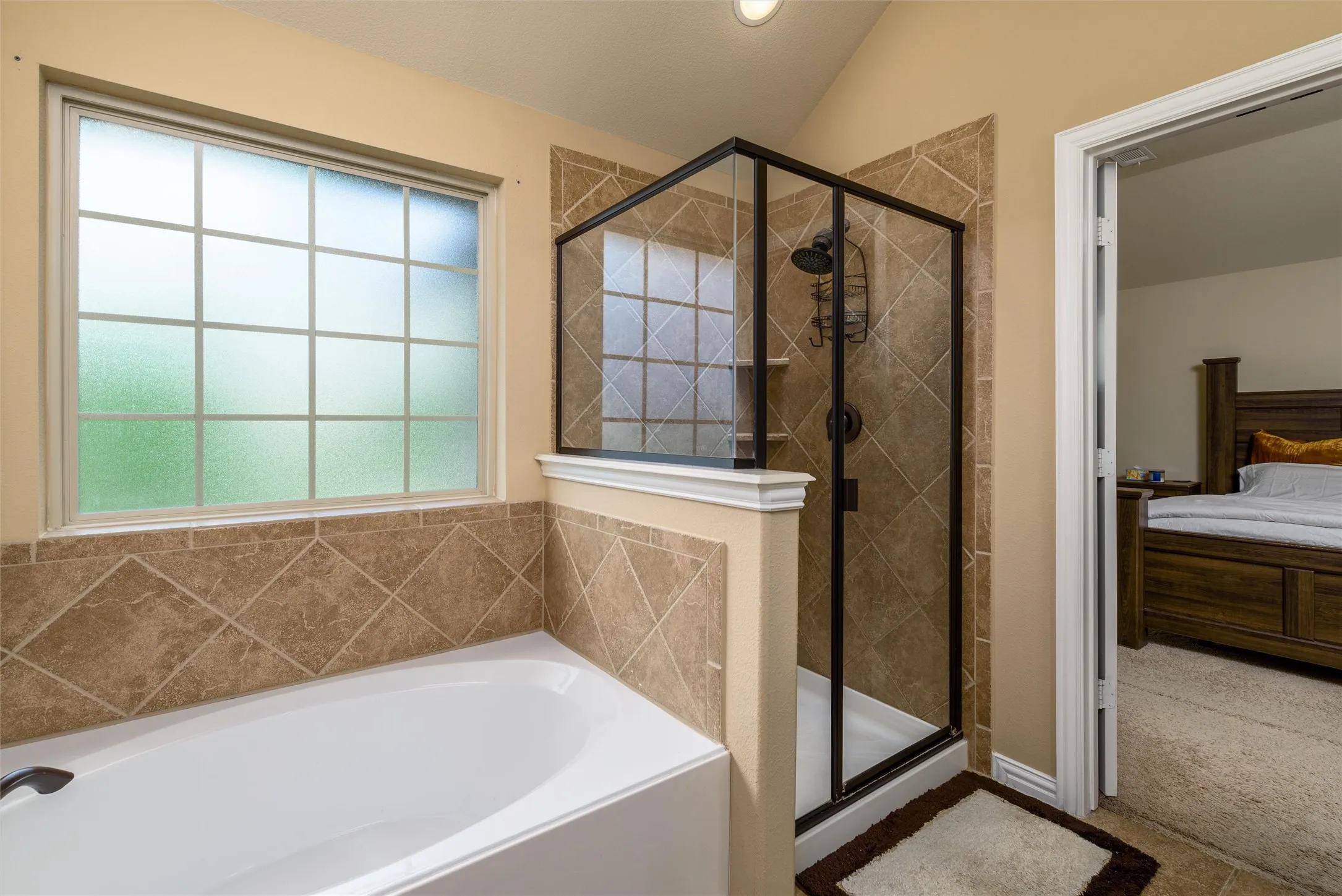 Single Family Residence For Rent in Denton County , 3513 Bans Crown Boulevard, Lewisville, Texas 75056, 4 Bedroom, 4 Bathroom, 2 Garage spaces, 3,124 Sqft, built in 2012, mls#21387247, Real Estate Agent in Lewisville, Homes For Rent in Denton county, Homes For Rent in Lewisville, Realtor in Lewisville Texas, Real Estate Brokerage Independent Realty Texas, Luminita Cordes Realtor