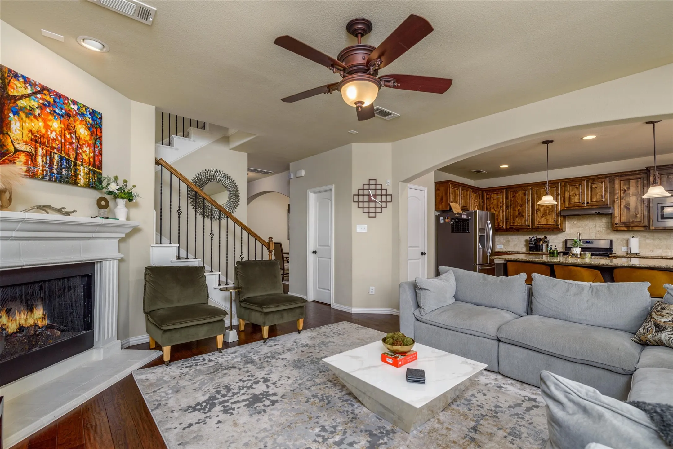 Single Family Residence For Rent in Denton County , 3513 Bans Crown Boulevard, Lewisville, Texas 75056, 4 Bedroom, 4 Bathroom, 2 Garage spaces, 3,124 Sqft, built in 2012, mls#21387247, Real Estate Agent in Lewisville, Homes For Rent in Denton county, Homes For Rent in Lewisville, Realtor in Lewisville Texas, Real Estate Brokerage Independent Realty Texas, Luminita Cordes Realtor