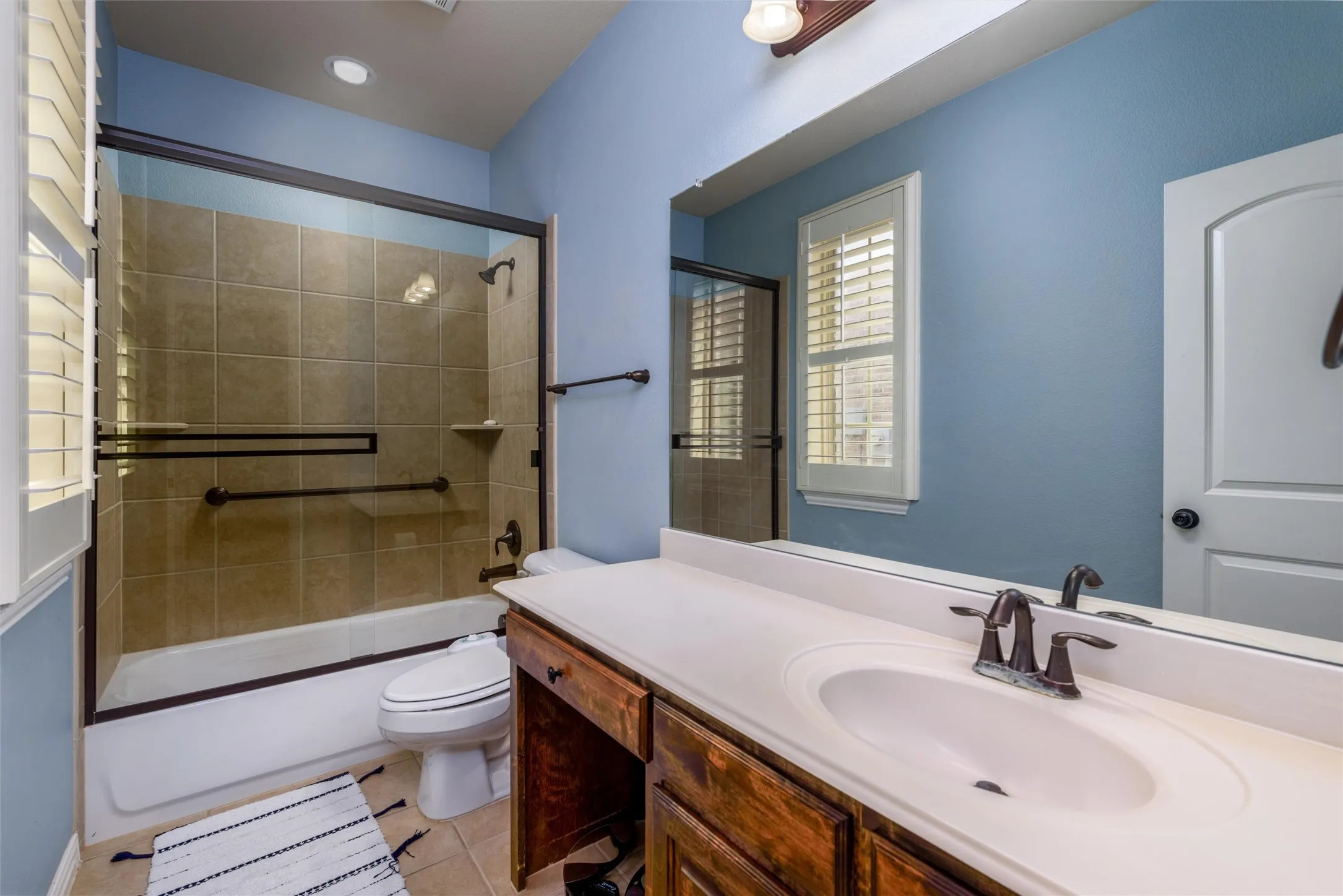 Single Family Residence For Rent in Denton County , 3513 Bans Crown Boulevard, Lewisville, Texas 75056, 4 Bedroom, 4 Bathroom, 2 Garage spaces, 3,124 Sqft, built in 2012, mls#21387247, Real Estate Agent in Lewisville, Homes For Rent in Denton county, Homes For Rent in Lewisville, Realtor in Lewisville Texas, Real Estate Brokerage Independent Realty Texas, Luminita Cordes Realtor