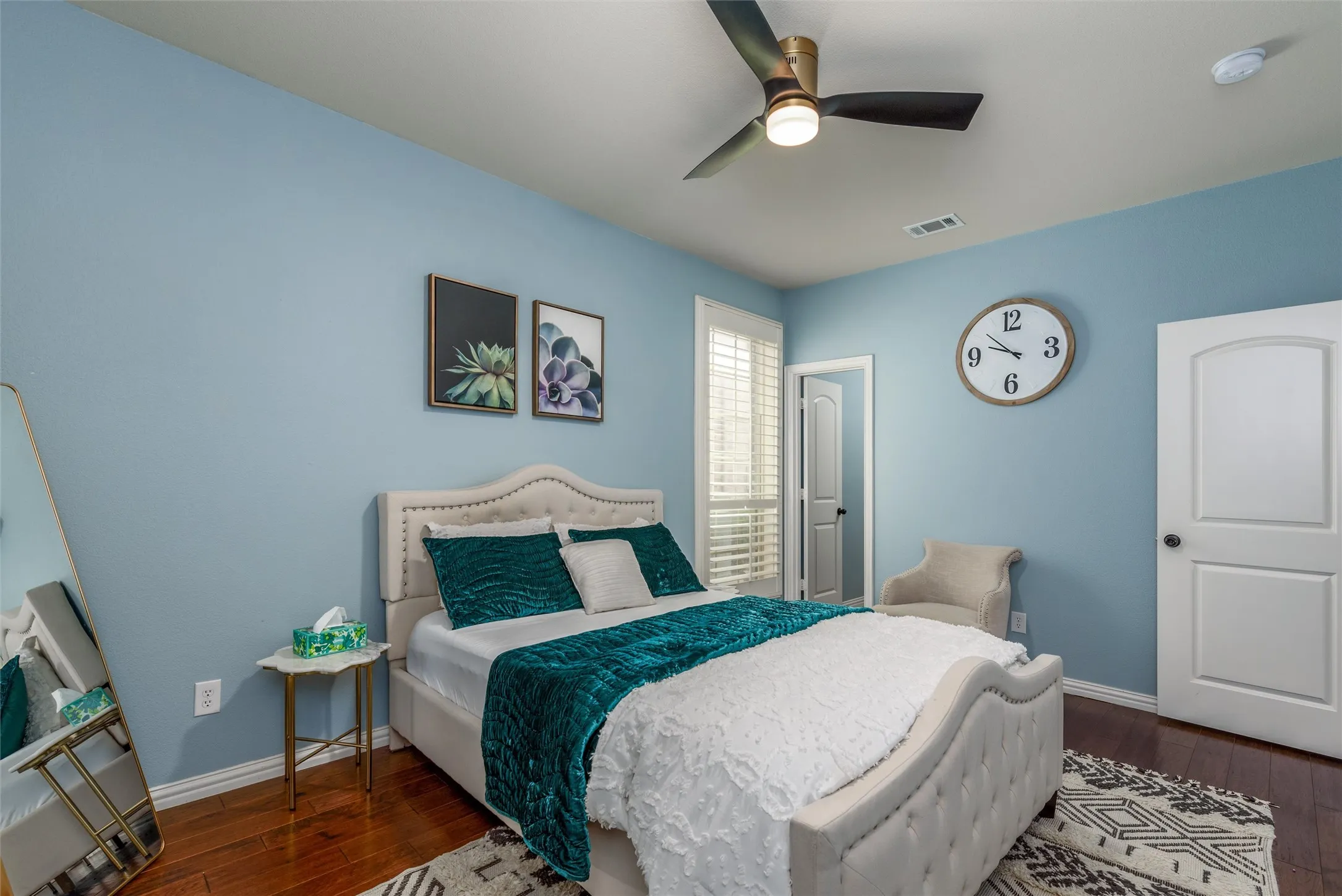 Single Family Residence For Rent in Denton County , 3513 Bans Crown Boulevard, Lewisville, Texas 75056, 4 Bedroom, 4 Bathroom, 2 Garage spaces, 3,124 Sqft, built in 2012, mls#21387247, Real Estate Agent in Lewisville, Homes For Rent in Denton county, Homes For Rent in Lewisville, Realtor in Lewisville Texas, Real Estate Brokerage Independent Realty Texas, Luminita Cordes Realtor