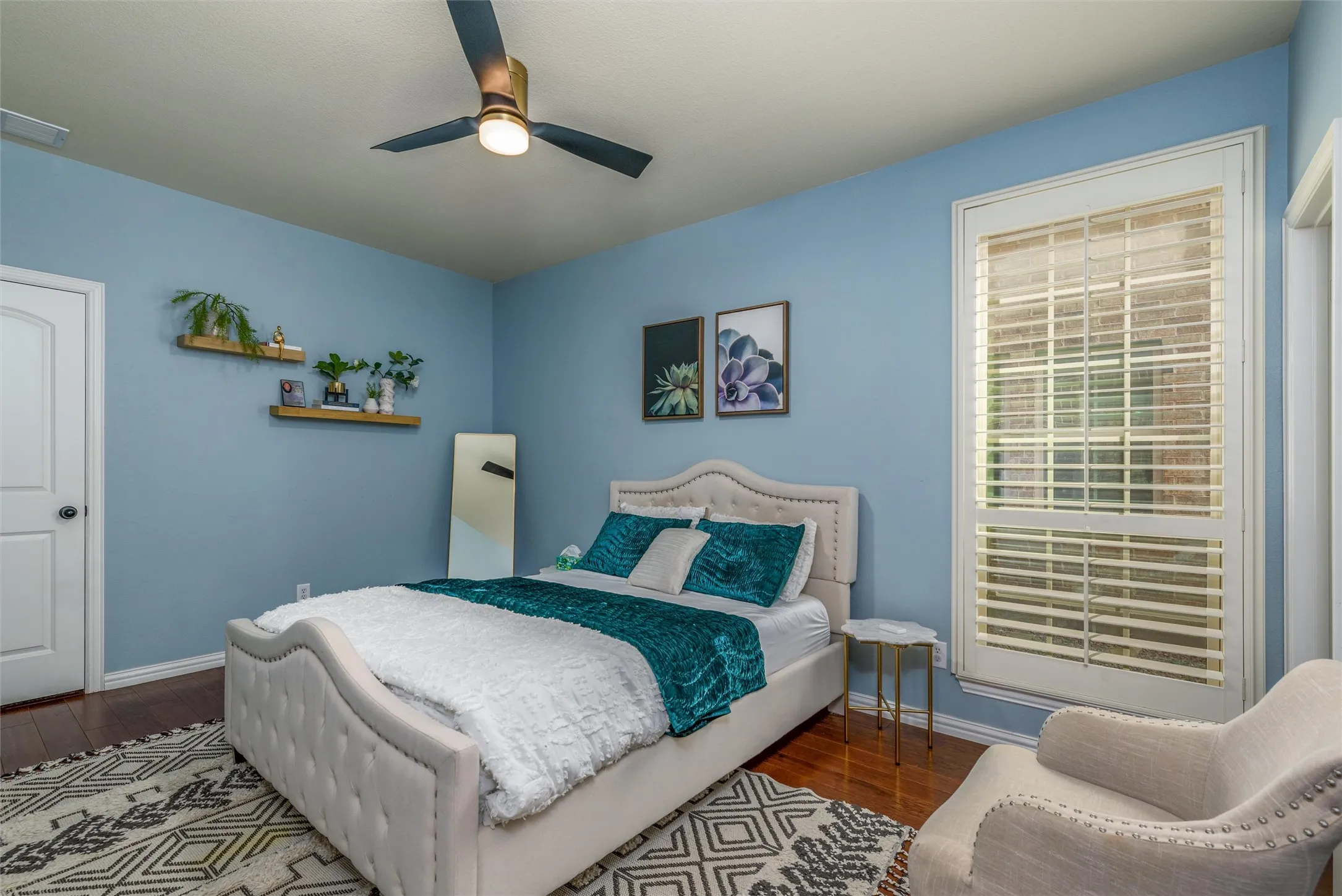 Single Family Residence For Rent in Denton County , 3513 Bans Crown Boulevard, Lewisville, Texas 75056, 4 Bedroom, 4 Bathroom, 2 Garage spaces, 3,124 Sqft, built in 2012, mls#21387247, Real Estate Agent in Lewisville, Homes For Rent in Denton county, Homes For Rent in Lewisville, Realtor in Lewisville Texas, Real Estate Brokerage Independent Realty Texas, Luminita Cordes Realtor