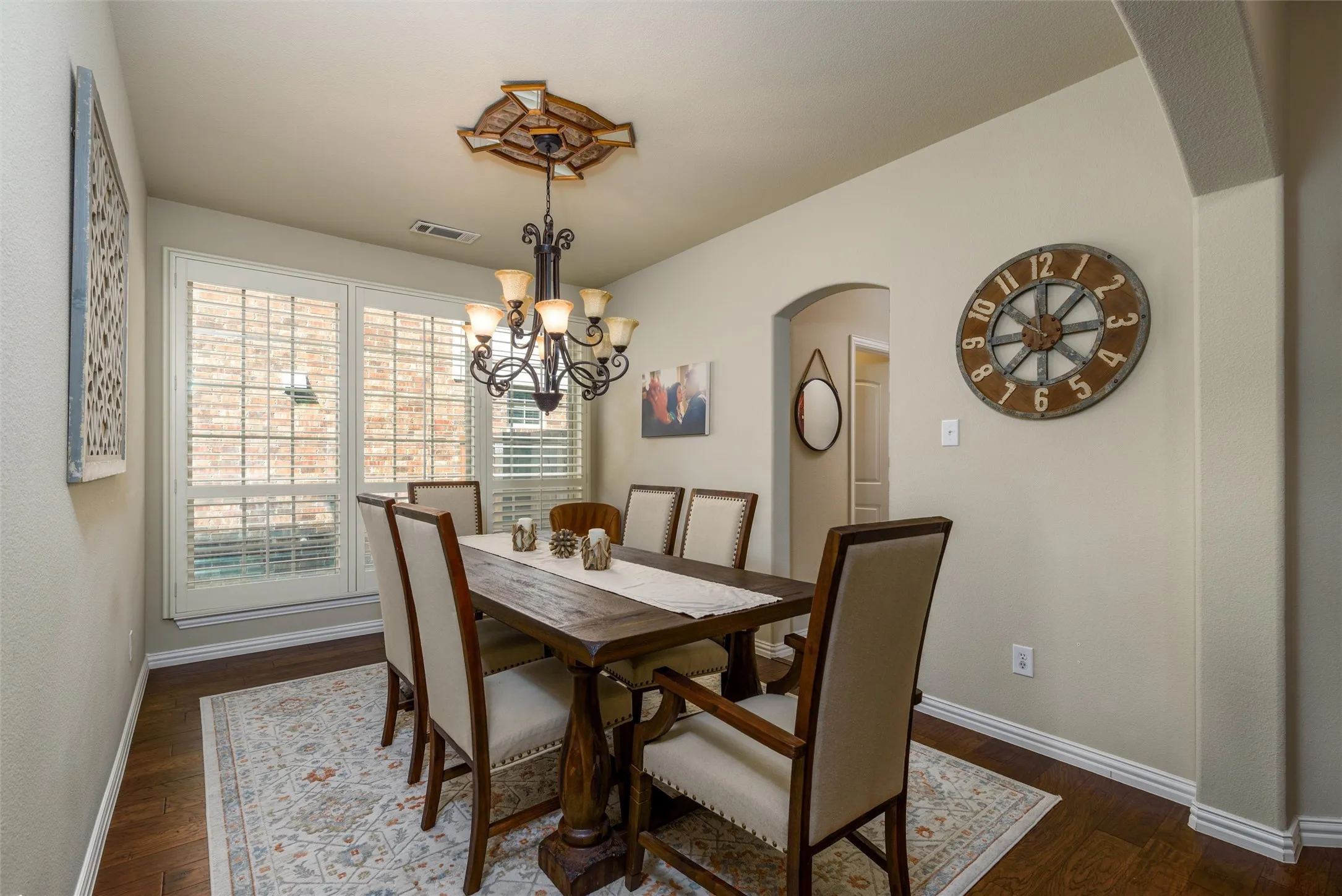 Single Family Residence For Rent in Denton County , 3513 Bans Crown Boulevard, Lewisville, Texas 75056, 4 Bedroom, 4 Bathroom, 2 Garage spaces, 3,124 Sqft, built in 2012, mls#21387247, Real Estate Agent in Lewisville, Homes For Rent in Denton county, Homes For Rent in Lewisville, Realtor in Lewisville Texas, Real Estate Brokerage Independent Realty Texas, Luminita Cordes Realtor