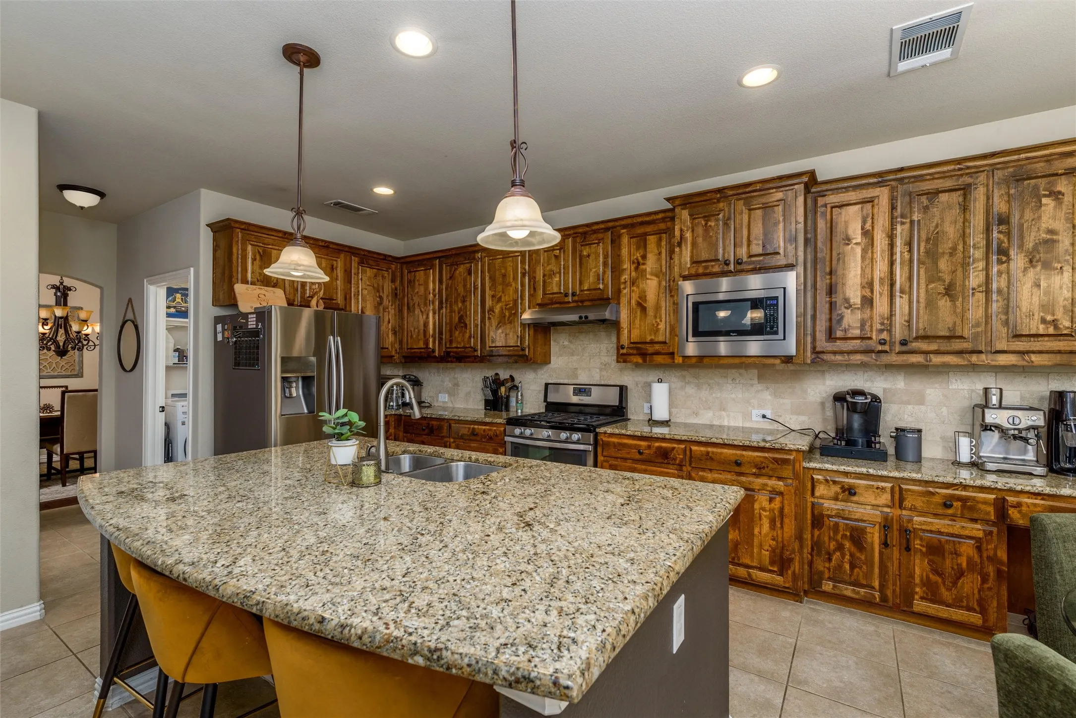 Single Family Residence For Rent in Denton County , 3513 Bans Crown Boulevard, Lewisville, Texas 75056, 4 Bedroom, 4 Bathroom, 2 Garage spaces, 3,124 Sqft, built in 2012, mls#21387247, Real Estate Agent in Lewisville, Homes For Rent in Denton county, Homes For Rent in Lewisville, Realtor in Lewisville Texas, Real Estate Brokerage Independent Realty Texas, Luminita Cordes Realtor