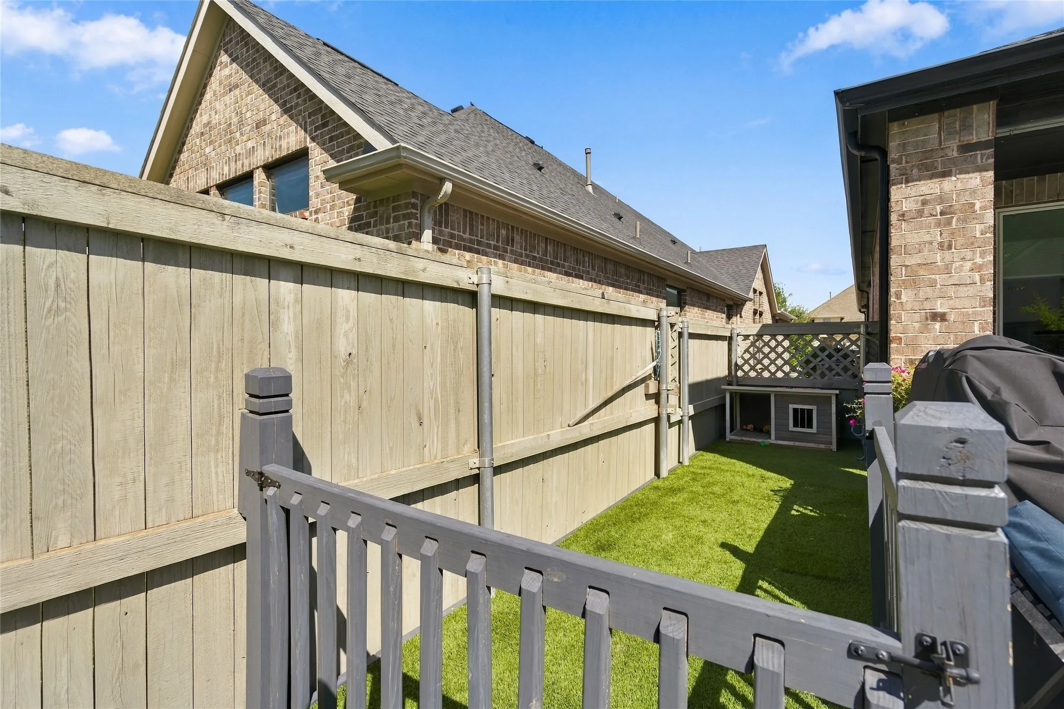 Single Family Residence For Sale in Denton County , 2901 Woodhill Way, Northlake, Texas 76247, 3 Bedroom, 3 Bathroom, 3 Garage spaces, 2,649 Sqft, built in 2020, mls#21387170, Real Estate Agent in Northlake, Homes For Sale in Denton county, Homes For Sale in Northlake, Realtor in Northlake Texas, Real Estate Brokerage Independent Realty Texas, Luminita Cordes Realtor