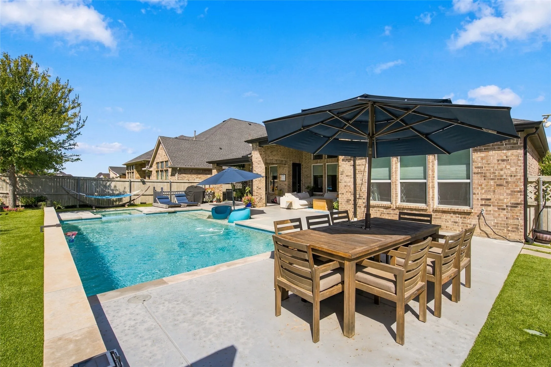Single Family Residence For Sale in Denton County , 2901 Woodhill Way, Northlake, Texas 76247, 3 Bedroom, 3 Bathroom, 3 Garage spaces, 2,649 Sqft, built in 2020, mls#21387170, Real Estate Agent in Northlake, Homes For Sale in Denton county, Homes For Sale in Northlake, Realtor in Northlake Texas, Real Estate Brokerage Independent Realty Texas, Luminita Cordes Realtor