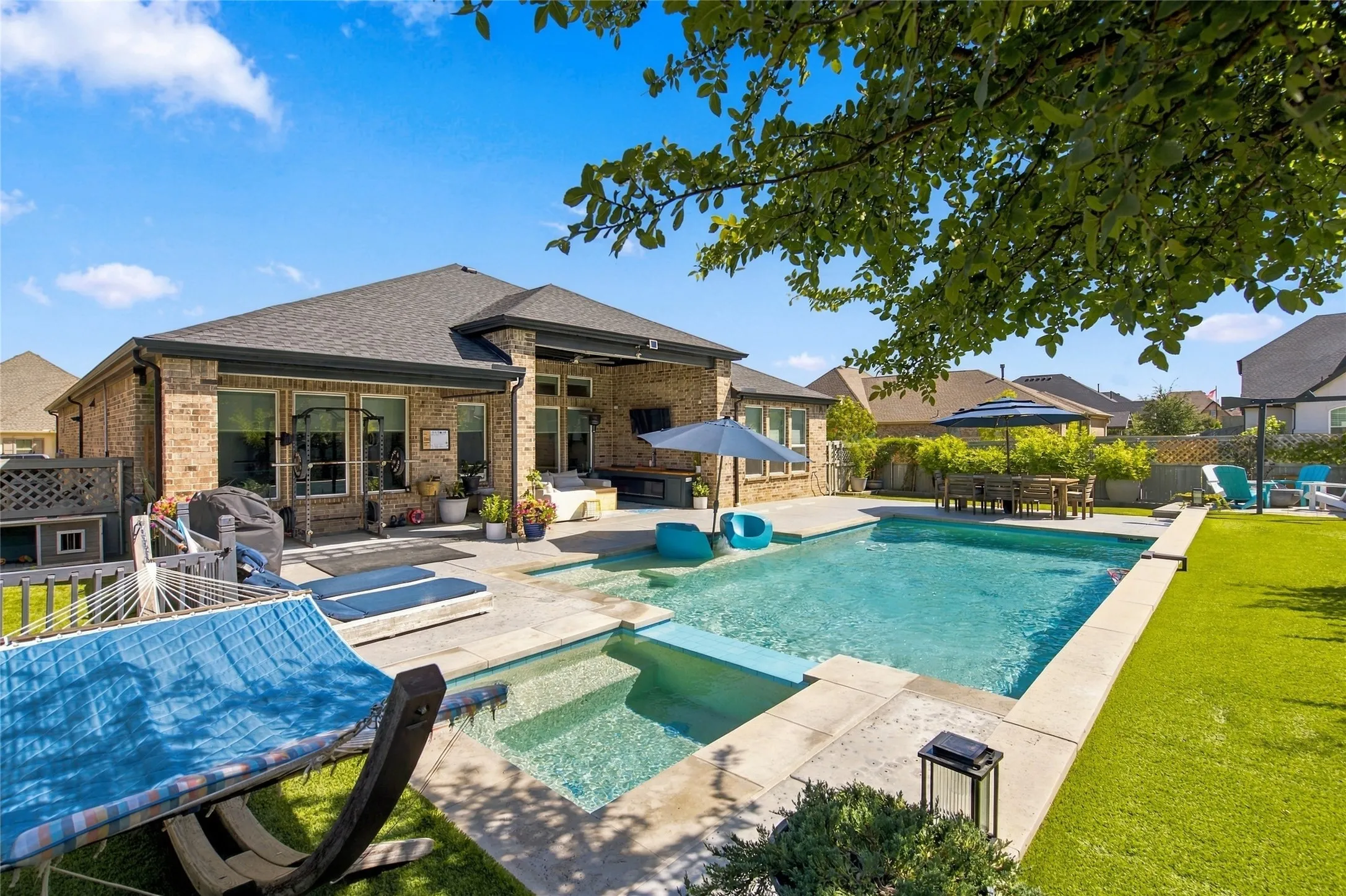 Single Family Residence For Sale in Denton County , 2901 Woodhill Way, Northlake, Texas 76247, 3 Bedroom, 3 Bathroom, 3 Garage spaces, 2,649 Sqft, built in 2020, mls#21387170, Real Estate Agent in Northlake, Homes For Sale in Denton county, Homes For Sale in Northlake, Realtor in Northlake Texas, Real Estate Brokerage Independent Realty Texas, Luminita Cordes Realtor
