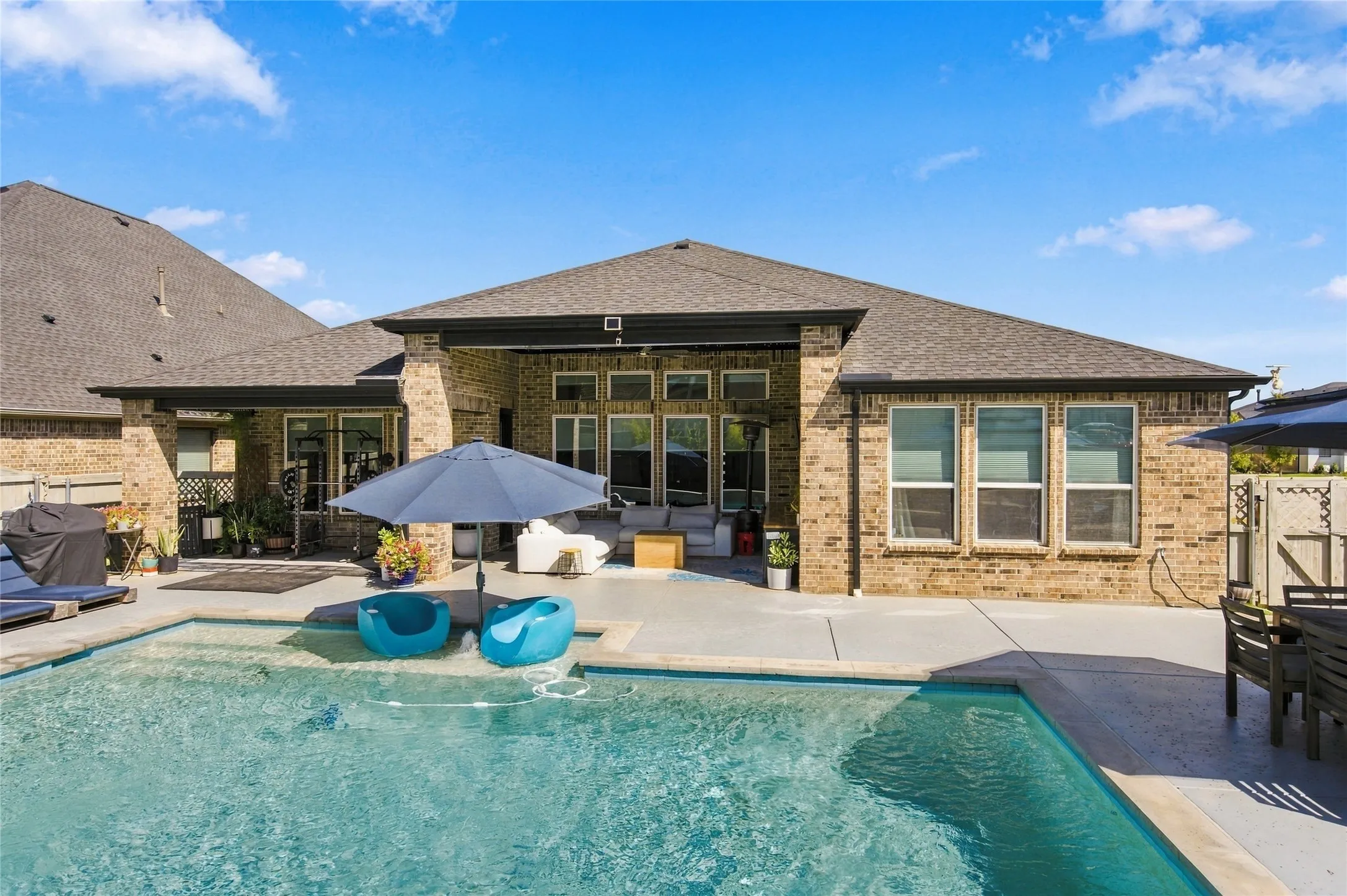 Single Family Residence For Sale in Denton County , 2901 Woodhill Way, Northlake, Texas 76247, 3 Bedroom, 3 Bathroom, 3 Garage spaces, 2,649 Sqft, built in 2020, mls#21387170, Real Estate Agent in Northlake, Homes For Sale in Denton county, Homes For Sale in Northlake, Realtor in Northlake Texas, Real Estate Brokerage Independent Realty Texas, Luminita Cordes Realtor