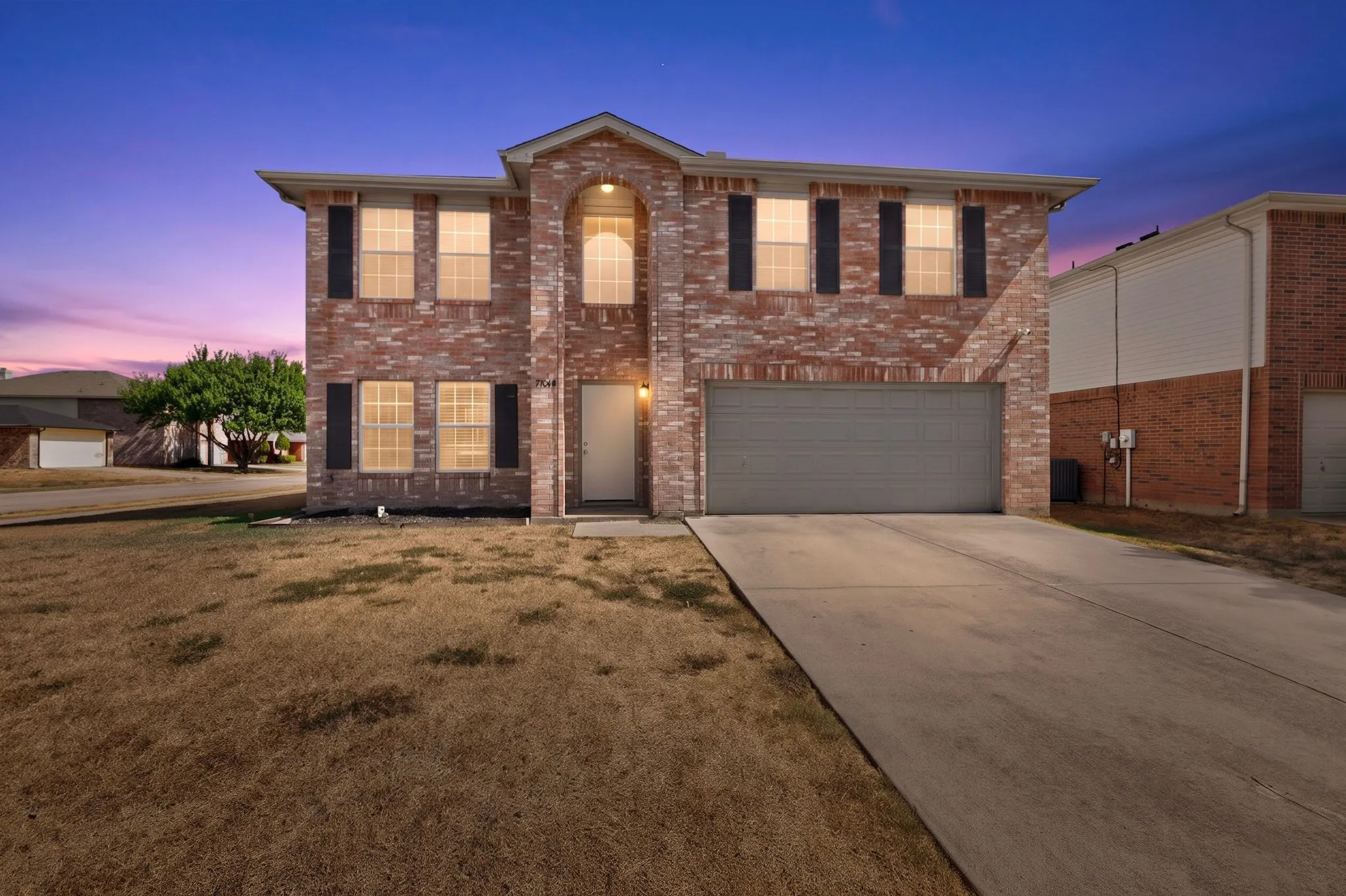 Single Family Residence For Sale in Tarrant County , 3040 Clemente Drive, Grand Prairie, Texas 75052, 4 Bedroom, 3 Bathroom, 2 Garage spaces, 3,195 Sqft, built in 2002, mls#21387125, Real Estate Agent in Grand Prairie, Homes For Sale in Tarrant county, Homes For Sale in Grand Prairie, Realtor in Grand Prairie Texas, Real Estate Brokerage Independent Realty Texas, Luminita Cordes Realtor