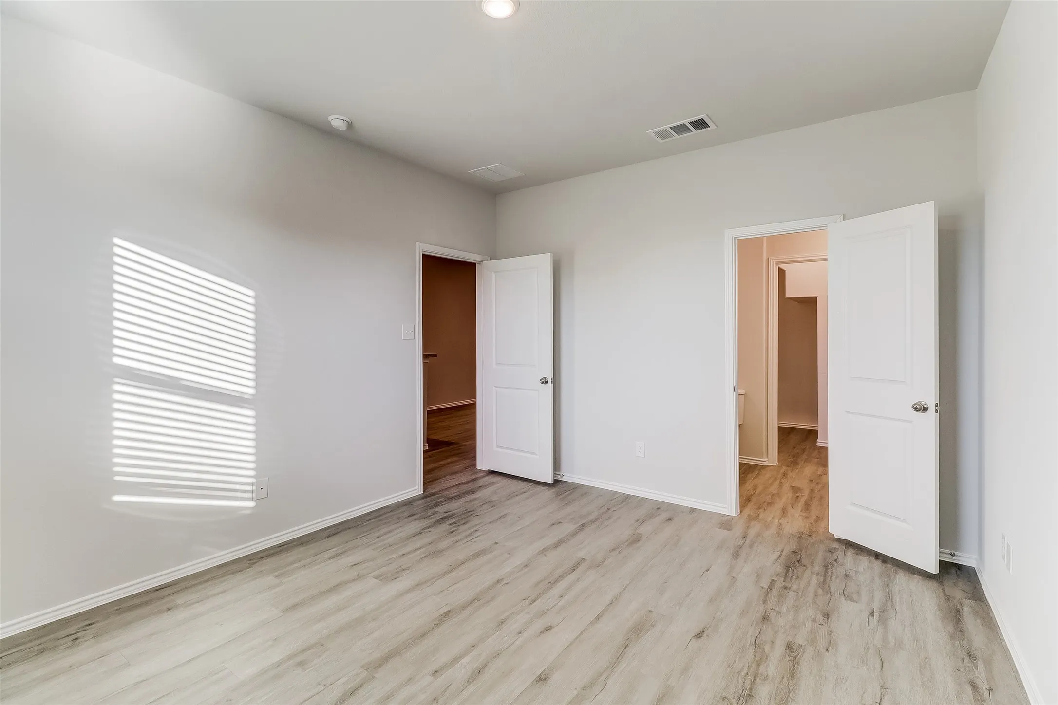 Single Family Residence For Rent in Ellis County , 1300 Ester Lane, Ennis, Texas 75119, 4 Bedroom, 3 Bathroom, 2 Garage spaces, 1,644 Sqft, built in 2024, mls#21387264, Real Estate Agent in Ennis, Homes For Rent in Ellis county, Homes For Rent in Ennis, Realtor in Ennis Texas, Real Estate Brokerage Independent Realty Texas, Luminita Cordes Realtor