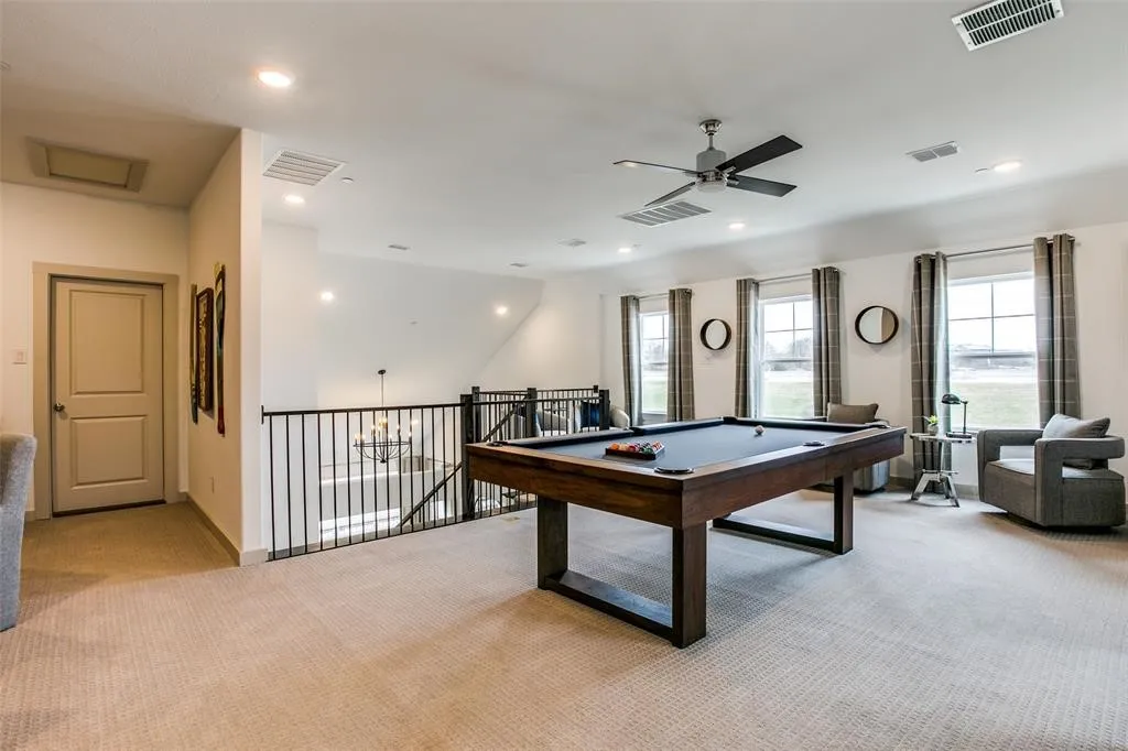 Townhouse For Rent in Denton County , 100 Claire Drive, Trophy Club, Texas 76262, 3 Bedroom, 3 Bathroom, 2 Garage spaces, 2,316 Sqft, built in 2019, mls#21385901, Real Estate Agent in Trophy Club, Homes For Rent in Denton county, Homes For Rent in Trophy Club, Realtor in Trophy Club Texas, Real Estate Brokerage Independent Realty Texas, Luminita Cordes Realtor