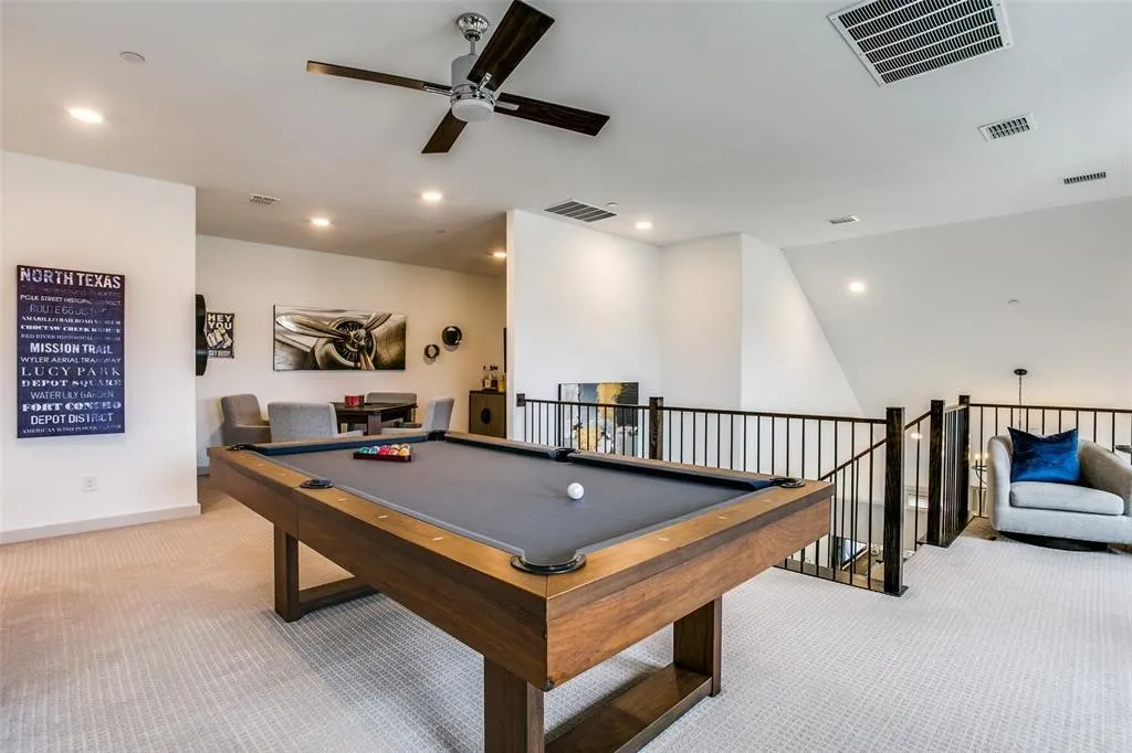 Townhouse For Rent in Denton County , 100 Claire Drive, Trophy Club, Texas 76262, 3 Bedroom, 3 Bathroom, 2 Garage spaces, 2,316 Sqft, built in 2019, mls#21385901, Real Estate Agent in Trophy Club, Homes For Rent in Denton county, Homes For Rent in Trophy Club, Realtor in Trophy Club Texas, Real Estate Brokerage Independent Realty Texas, Luminita Cordes Realtor