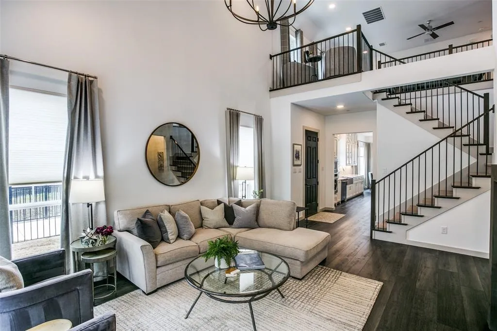 Townhouse For Rent in Denton County , 100 Claire Drive, Trophy Club, Texas 76262, 3 Bedroom, 3 Bathroom, 2 Garage spaces, 2,316 Sqft, built in 2019, mls#21385901, Real Estate Agent in Trophy Club, Homes For Rent in Denton county, Homes For Rent in Trophy Club, Realtor in Trophy Club Texas, Real Estate Brokerage Independent Realty Texas, Luminita Cordes Realtor