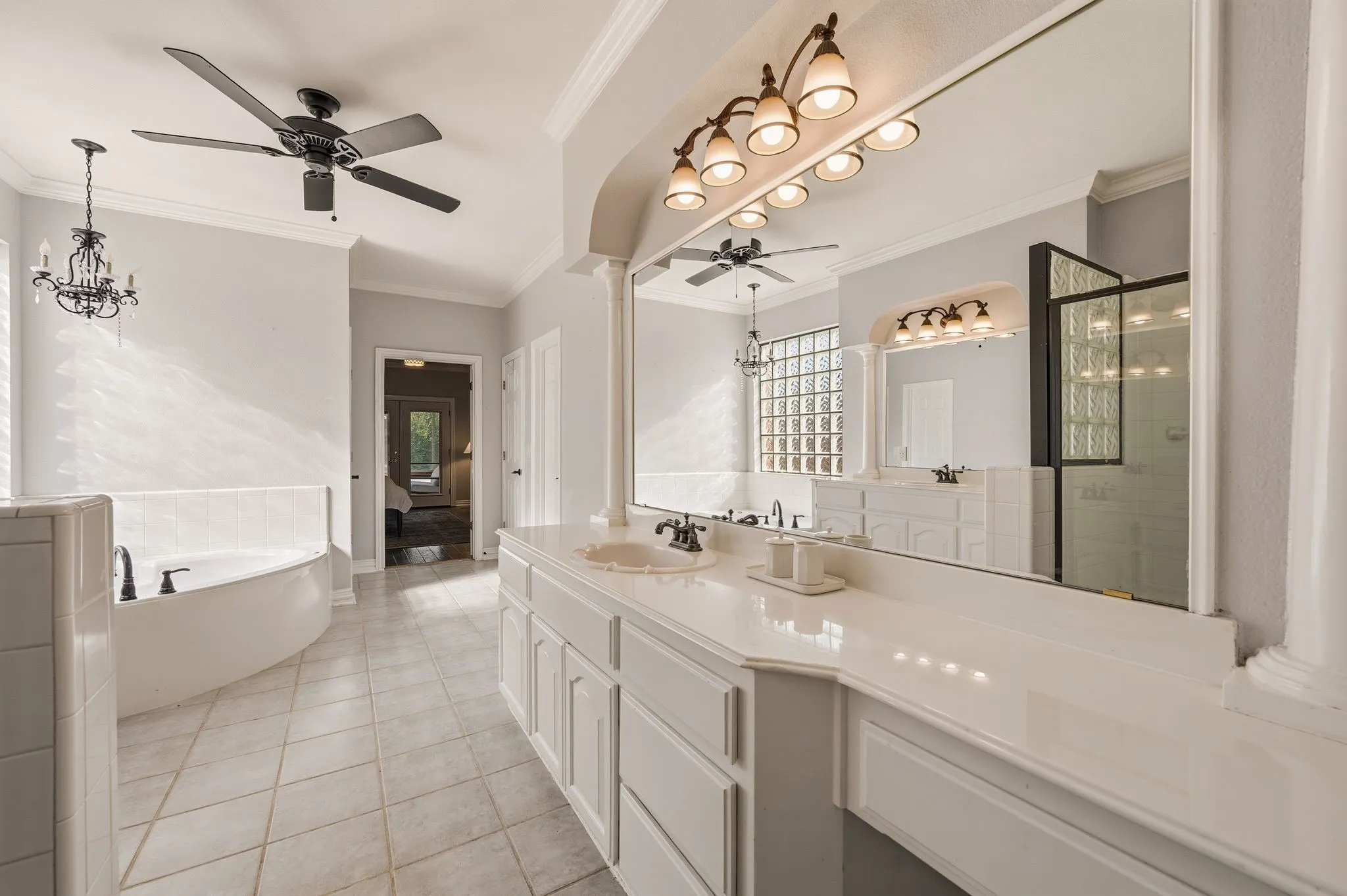 Single Family Residence For Sale in Tarrant County , 1720 Water Lily Drive, Southlake, Texas 76092, 5 Bedroom, 4 Bathroom, 2 Garage spaces, 4,802 Sqft, built in 1997, mls#21386567, Real Estate Agent in Southlake, Homes For Sale in Tarrant county, Homes For Sale in Southlake, Realtor in Southlake Texas, Real Estate Brokerage Independent Realty Texas, Luminita Cordes Realtor