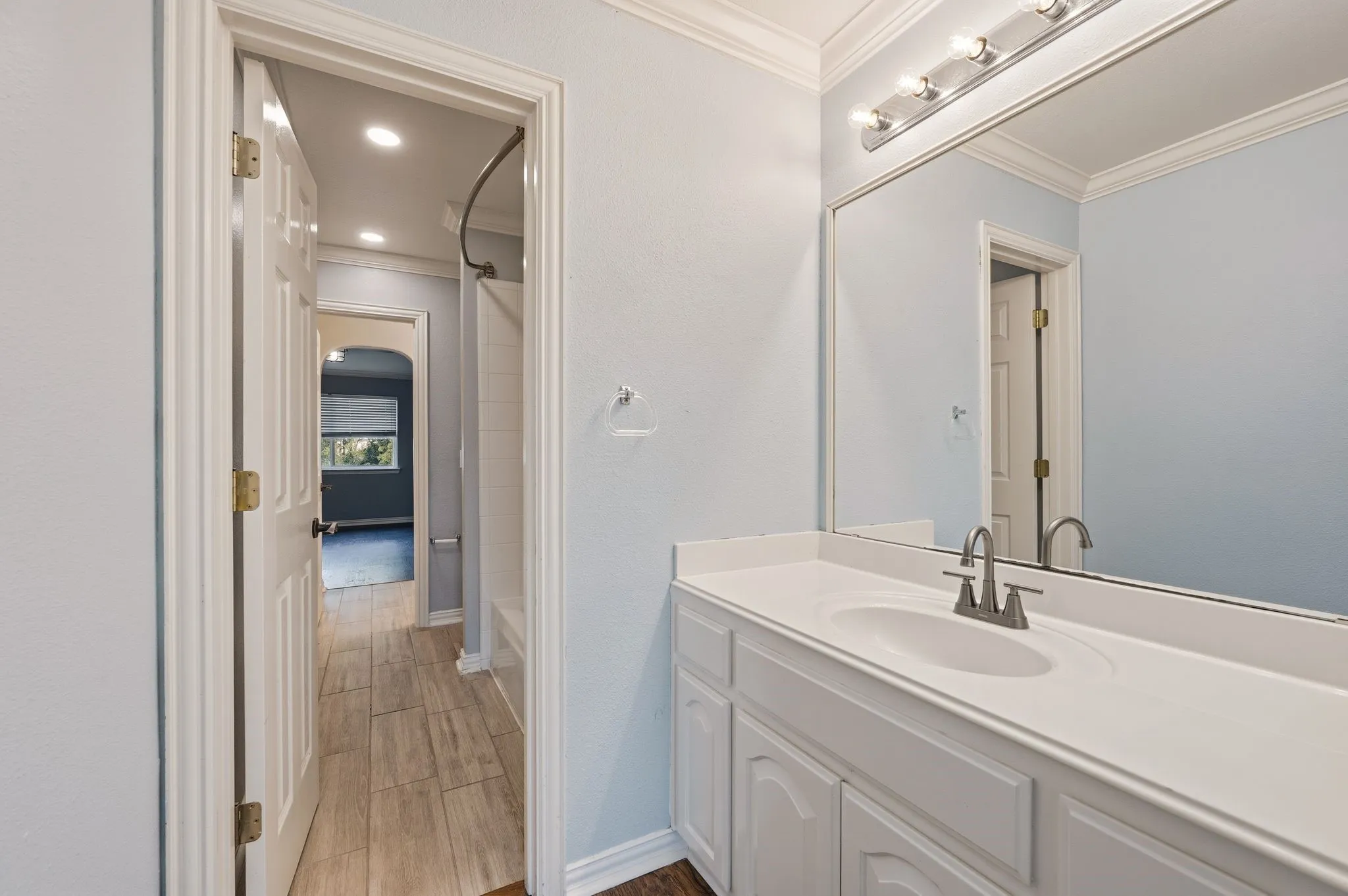 Single Family Residence For Sale in Tarrant County , 1720 Water Lily Drive, Southlake, Texas 76092, 5 Bedroom, 4 Bathroom, 2 Garage spaces, 4,802 Sqft, built in 1997, mls#21386567, Real Estate Agent in Southlake, Homes For Sale in Tarrant county, Homes For Sale in Southlake, Realtor in Southlake Texas, Real Estate Brokerage Independent Realty Texas, Luminita Cordes Realtor