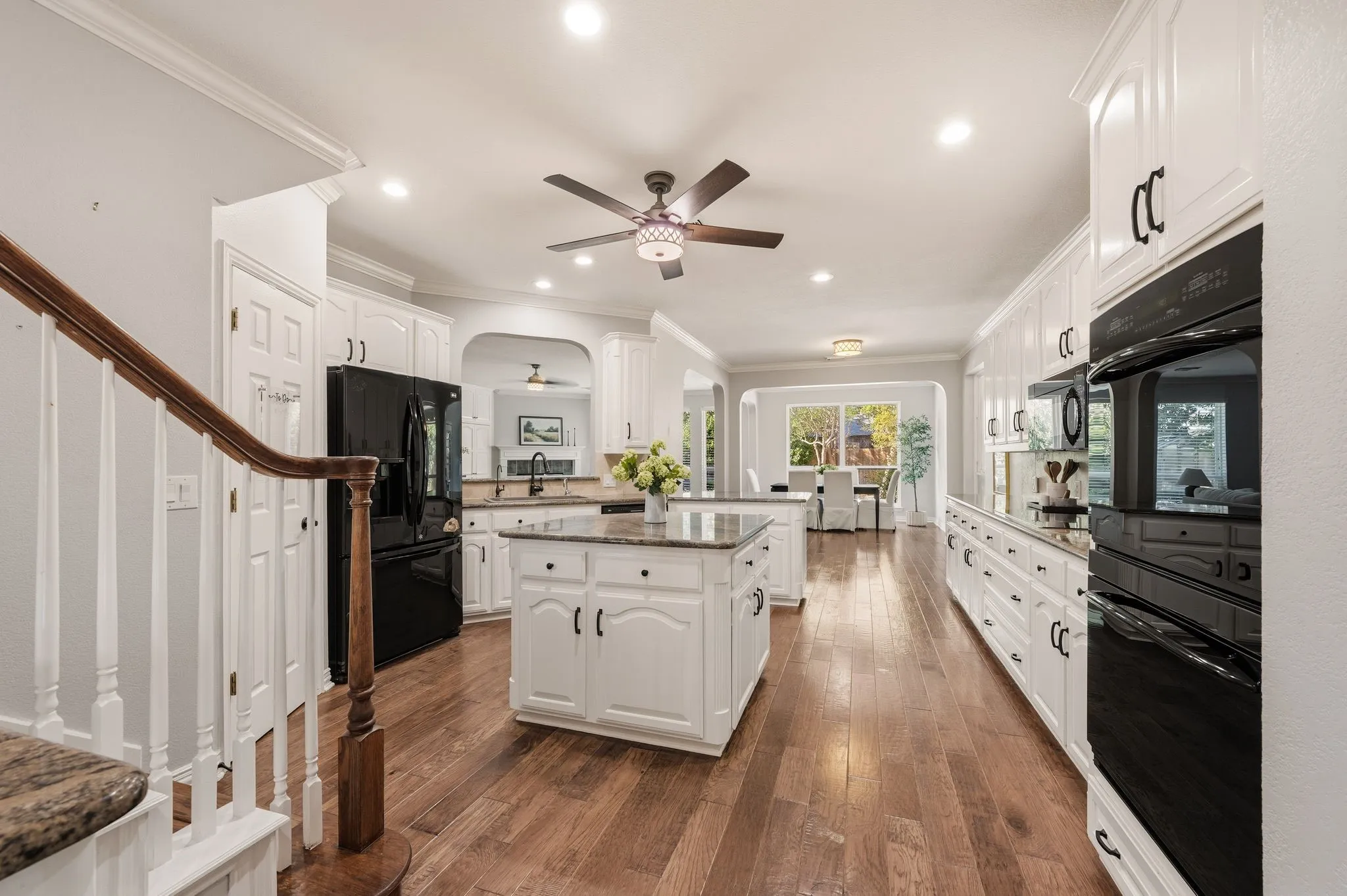 Single Family Residence For Sale in Tarrant County , 1720 Water Lily Drive, Southlake, Texas 76092, 5 Bedroom, 4 Bathroom, 2 Garage spaces, 4,802 Sqft, built in 1997, mls#21386567, Real Estate Agent in Southlake, Homes For Sale in Tarrant county, Homes For Sale in Southlake, Realtor in Southlake Texas, Real Estate Brokerage Independent Realty Texas, Luminita Cordes Realtor