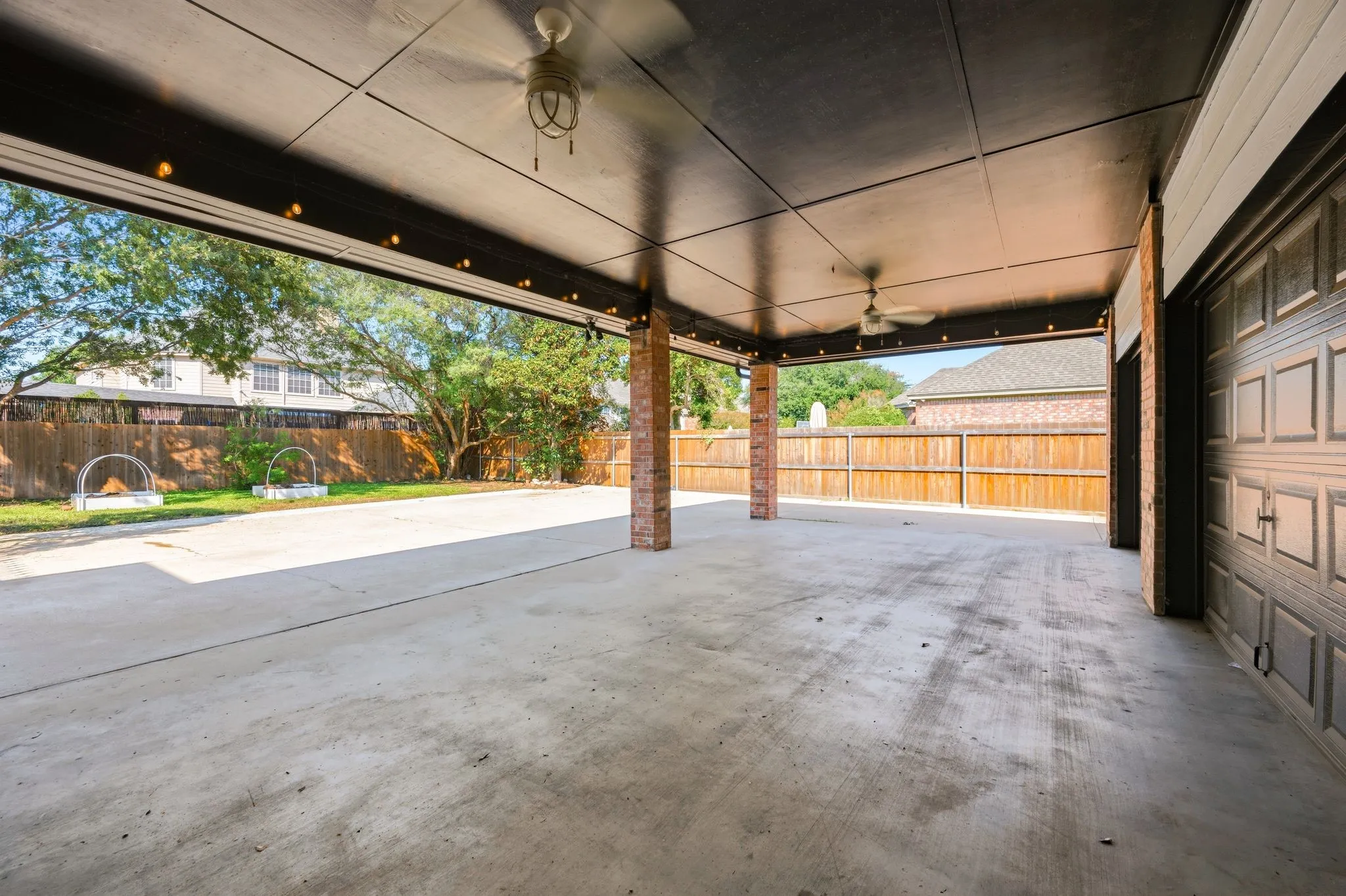 Single Family Residence For Sale in Tarrant County , 1720 Water Lily Drive, Southlake, Texas 76092, 5 Bedroom, 4 Bathroom, 2 Garage spaces, 4,802 Sqft, built in 1997, mls#21386567, Real Estate Agent in Southlake, Homes For Sale in Tarrant county, Homes For Sale in Southlake, Realtor in Southlake Texas, Real Estate Brokerage Independent Realty Texas, Luminita Cordes Realtor