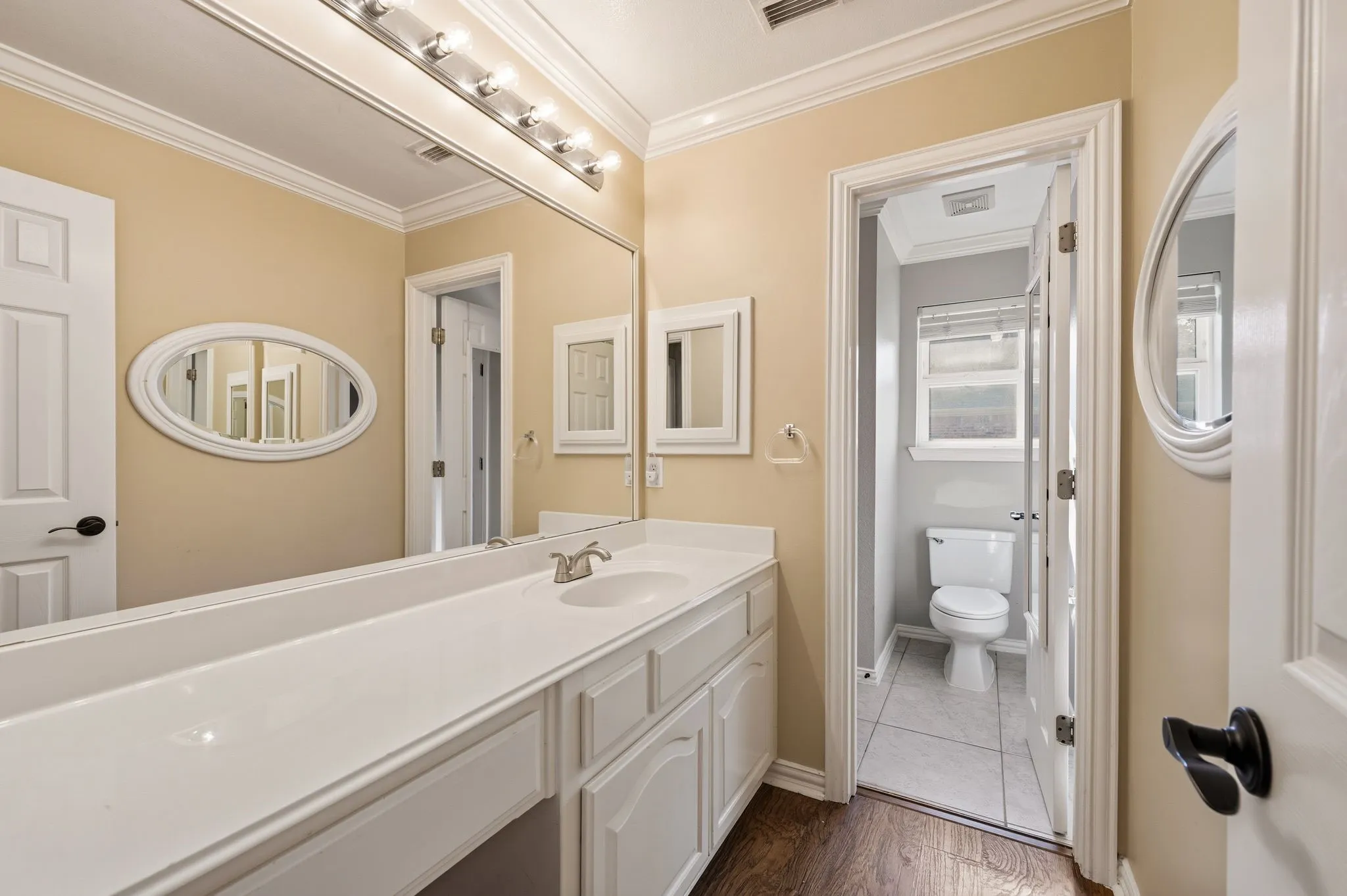Single Family Residence For Sale in Tarrant County , 1720 Water Lily Drive, Southlake, Texas 76092, 5 Bedroom, 4 Bathroom, 2 Garage spaces, 4,802 Sqft, built in 1997, mls#21386567, Real Estate Agent in Southlake, Homes For Sale in Tarrant county, Homes For Sale in Southlake, Realtor in Southlake Texas, Real Estate Brokerage Independent Realty Texas, Luminita Cordes Realtor