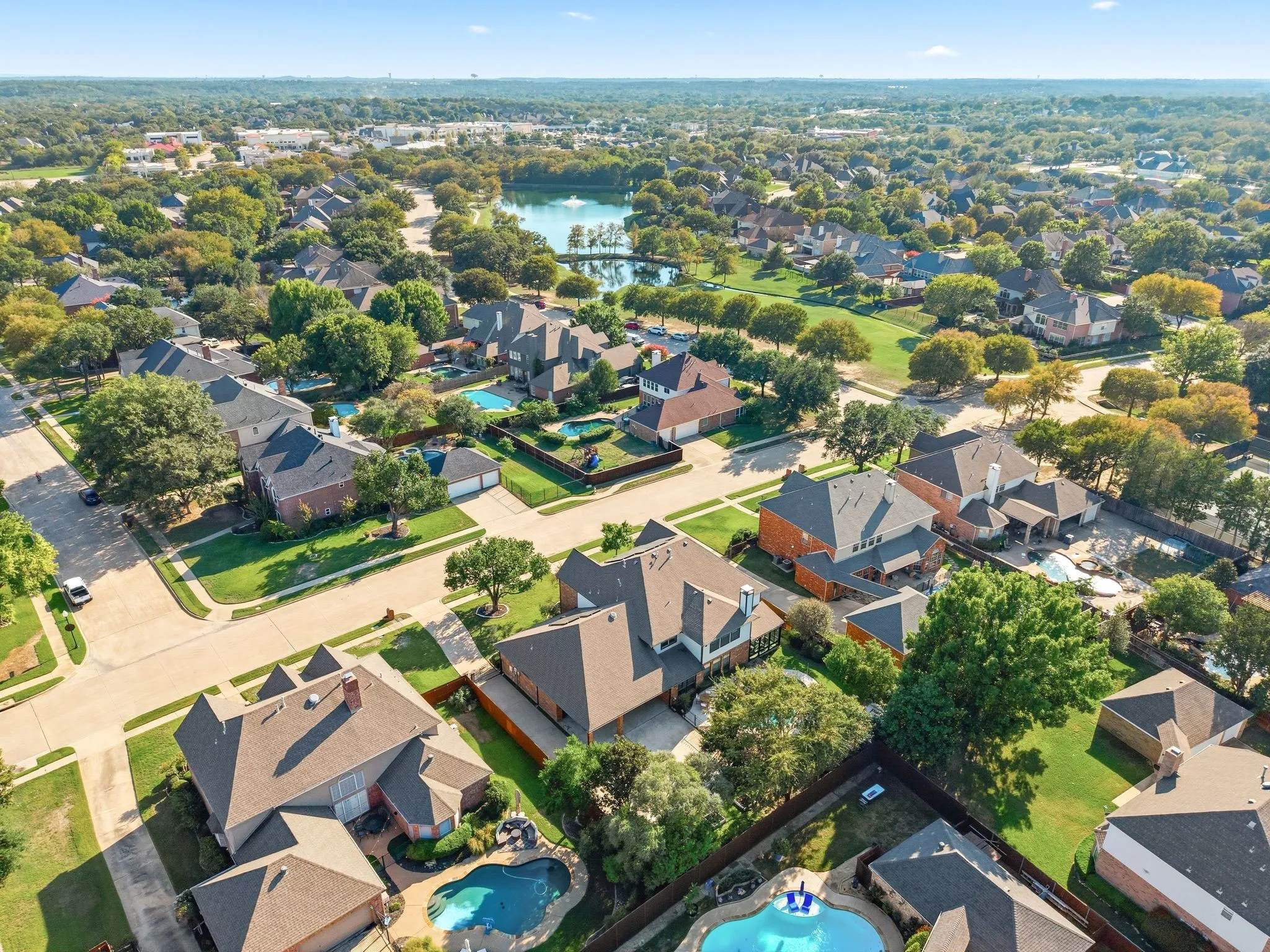Single Family Residence For Sale in Tarrant County , 1720 Water Lily Drive, Southlake, Texas 76092, 5 Bedroom, 4 Bathroom, 2 Garage spaces, 4,802 Sqft, built in 1997, mls#21386567, Real Estate Agent in Southlake, Homes For Sale in Tarrant county, Homes For Sale in Southlake, Realtor in Southlake Texas, Real Estate Brokerage Independent Realty Texas, Luminita Cordes Realtor