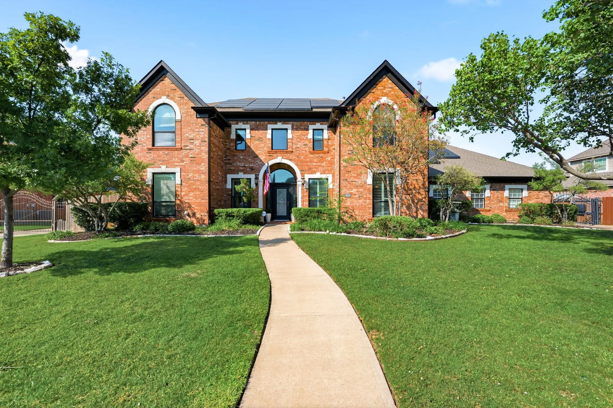 Single Family Residence For Sale