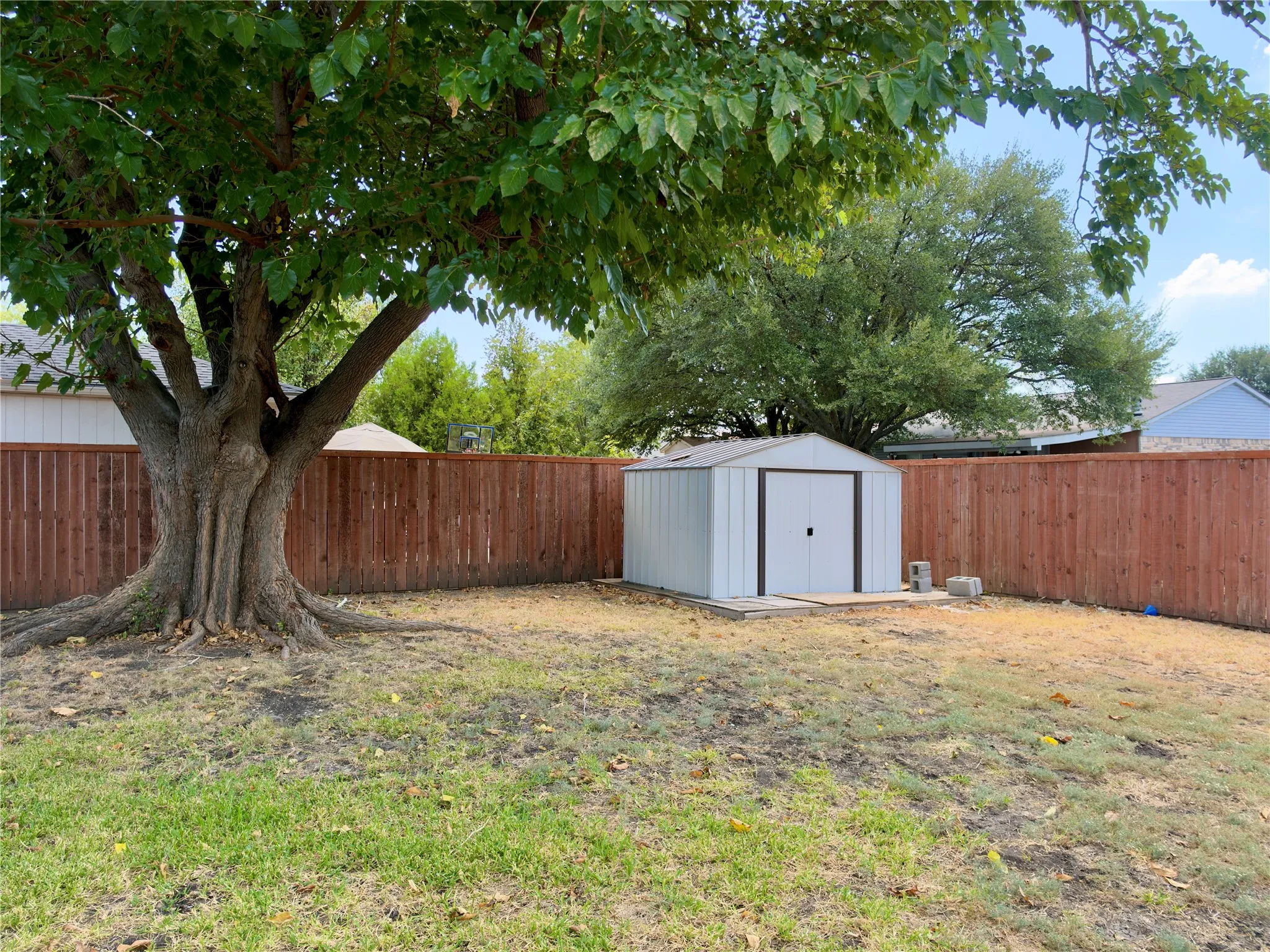 Single Family Residence For Rent in Denton County , 5716 Pearce Street, The Colony, Texas 75056, 2 Bedroom, 2 Bathroom, 1 Garage spaces, 1,364 Sqft, built in 1983, mls#21387269, Real Estate Agent in The Colony, Homes For Rent in Denton county, Homes For Rent in The Colony, Realtor in The Colony Texas, Real Estate Brokerage Independent Realty Texas, Luminita Cordes Realtor