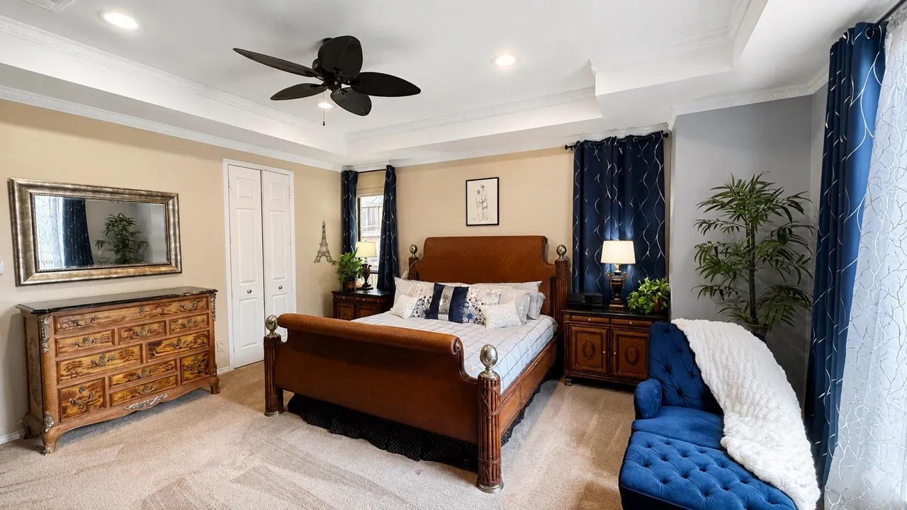 Single Family Residence For Sale in Collin County , 5719 Covehaven Drive, Dallas, Texas 75252, 4 Bedroom, 3 Bathroom, 3 Garage spaces, 3,230 Sqft, built in 1984, mls#21384753, Real Estate Agent in Dallas, Homes For Sale in Collin county, Homes For Sale in Dallas, Realtor in Dallas Texas, Real Estate Brokerage Independent Realty Texas, Luminita Cordes Realtor