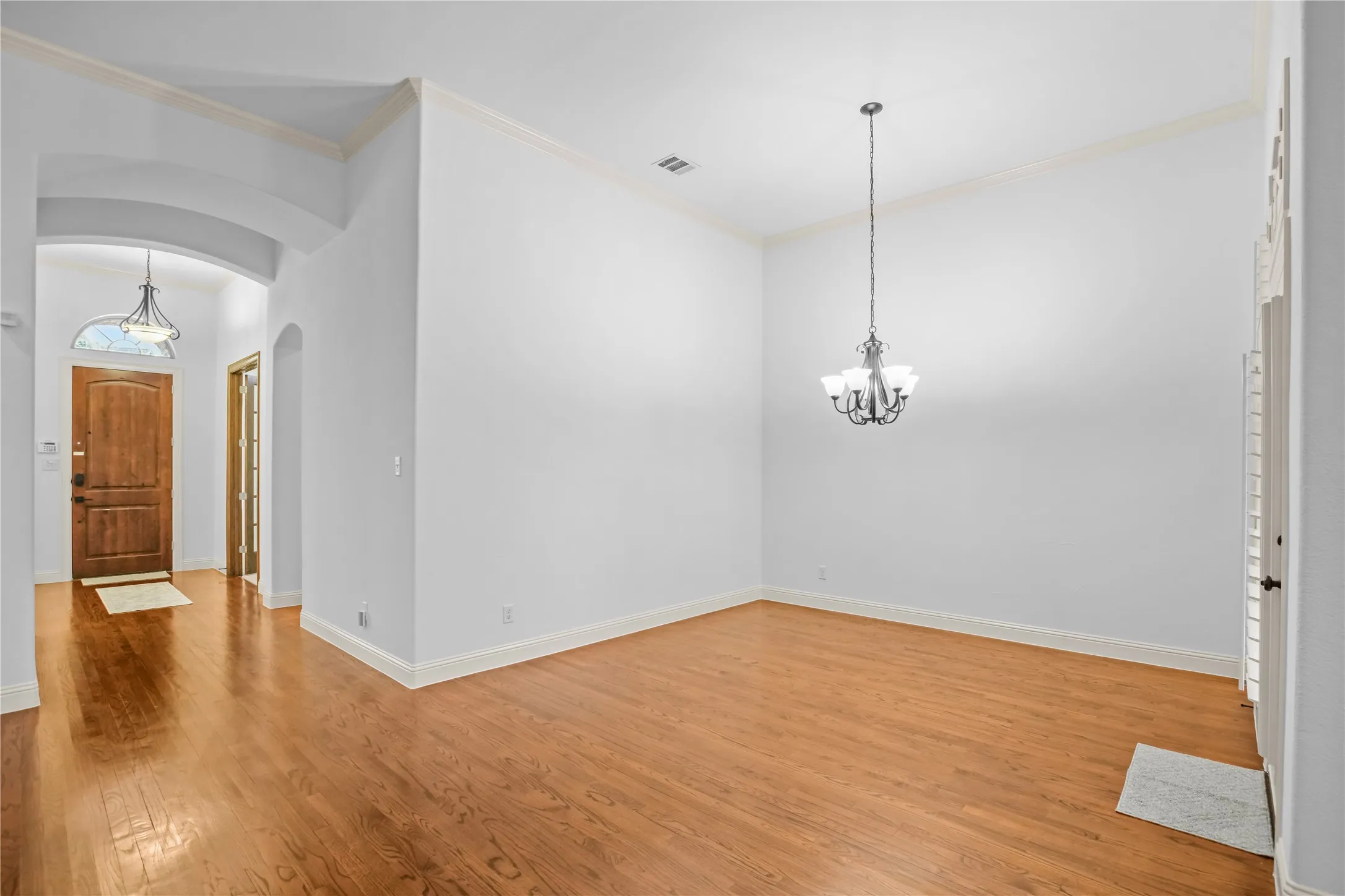 Looking back toward the entry from the breakfast nook area.