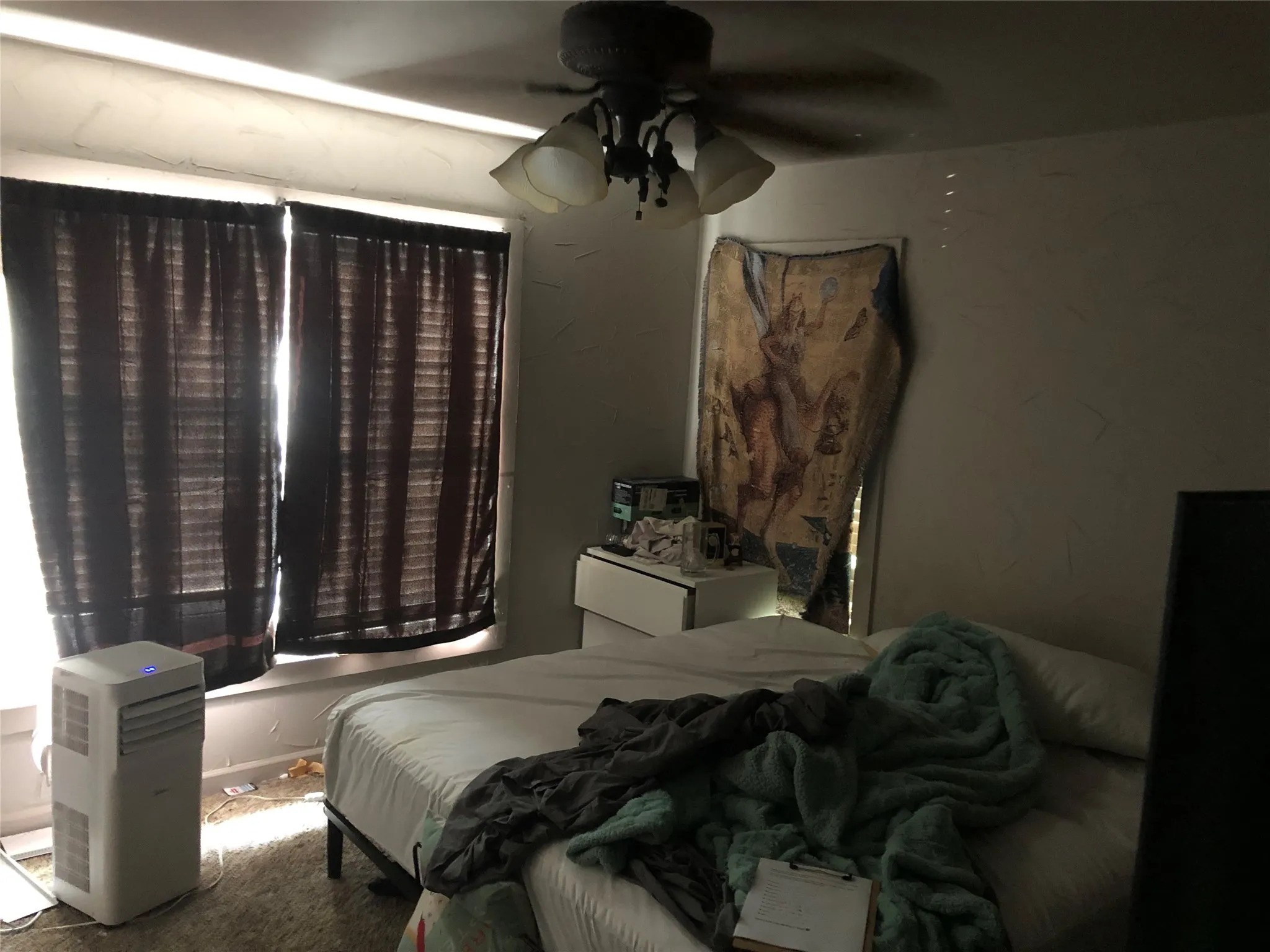 Single Family Residence For Sale in Montague County , 404 N Mill Street, Bowie, Texas 76230, 3 Bedroom, 2 Bathroom, 1 Garage spaces, 1,182 Sqft, built in 1935, mls#21387272, Real Estate Agent in Bowie, Homes For Sale in Montague county, Homes For Sale in Bowie, Realtor in Bowie Texas, Real Estate Brokerage Independent Realty Texas, Luminita Cordes Realtor
