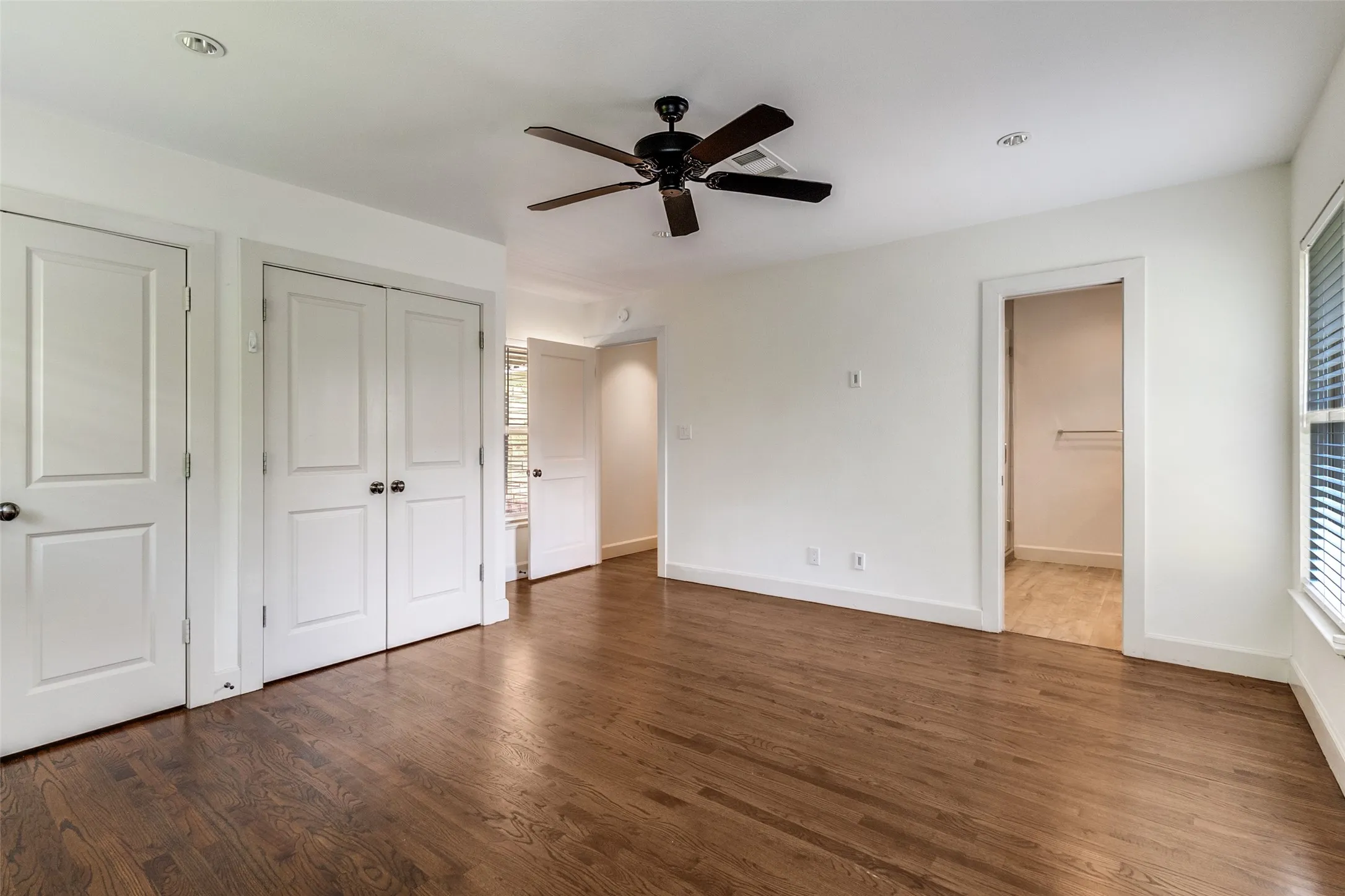 Single Family Residence For Rent in Dallas County , 519 Northlake Drive, Dallas, Texas 75218, 3 Bedroom, 2 Bathroom, 2 Garage spaces, 2,054 Sqft, built in 1948, mls#21384564, Real Estate Agent in Dallas, Homes For Rent in Dallas county, Homes For Rent in Dallas, Realtor in Dallas Texas, Real Estate Brokerage Independent Realty Texas, Luminita Cordes Realtor