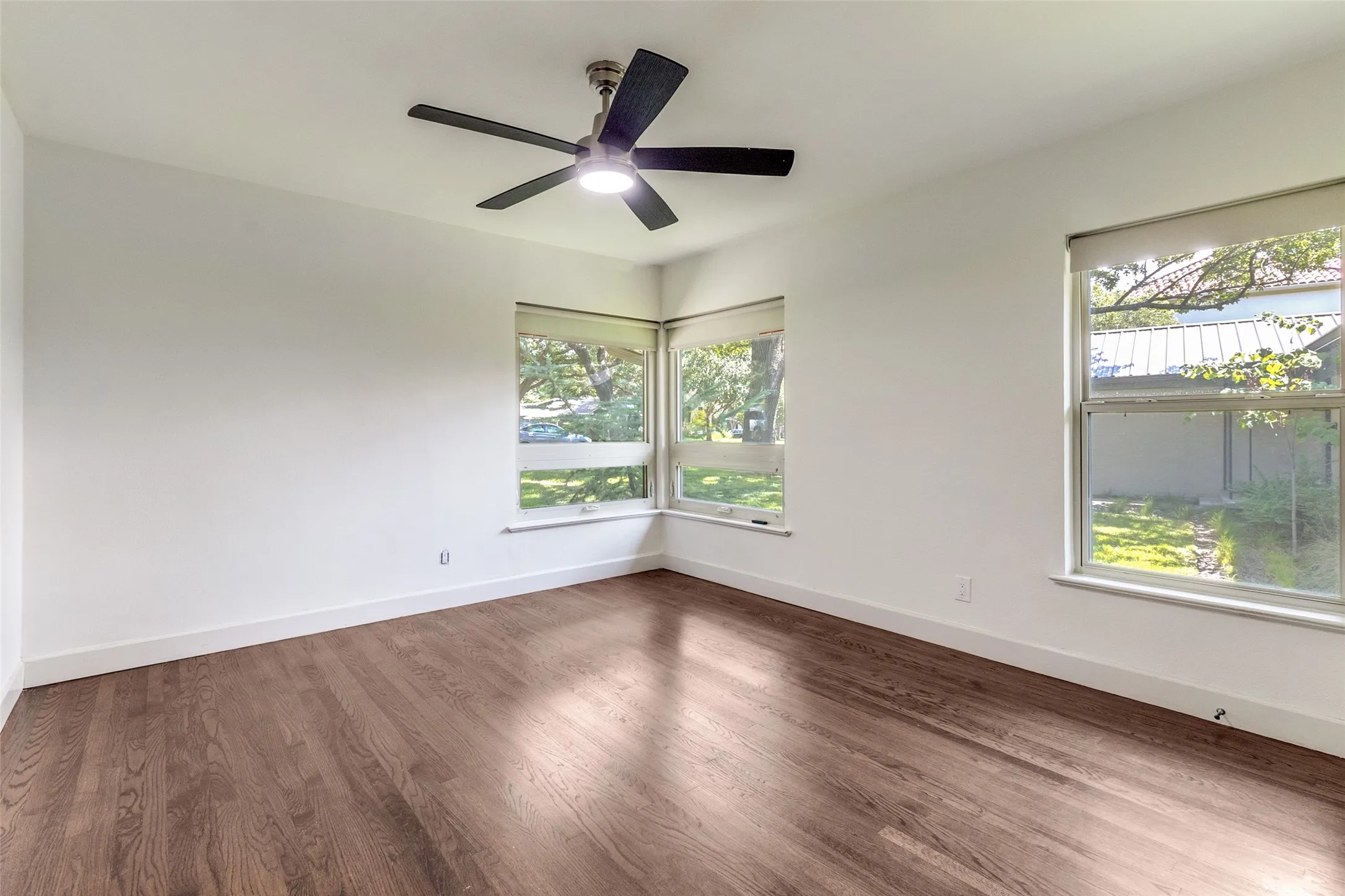 Single Family Residence For Rent in Dallas County , 519 Northlake Drive, Dallas, Texas 75218, 3 Bedroom, 2 Bathroom, 2 Garage spaces, 2,054 Sqft, built in 1948, mls#21384564, Real Estate Agent in Dallas, Homes For Rent in Dallas county, Homes For Rent in Dallas, Realtor in Dallas Texas, Real Estate Brokerage Independent Realty Texas, Luminita Cordes Realtor