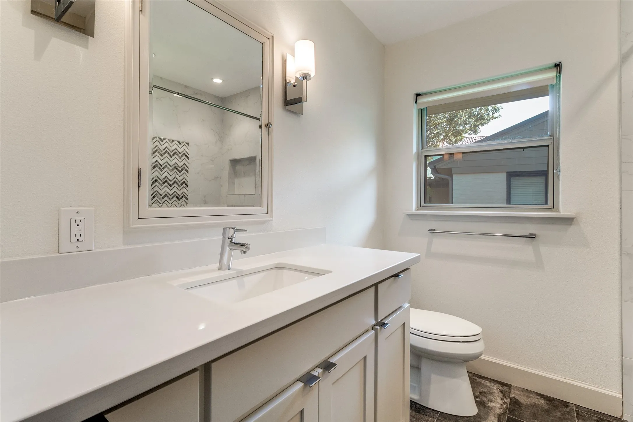 Single Family Residence For Rent in Dallas County , 519 Northlake Drive, Dallas, Texas 75218, 3 Bedroom, 2 Bathroom, 2 Garage spaces, 2,054 Sqft, built in 1948, mls#21384564, Real Estate Agent in Dallas, Homes For Rent in Dallas county, Homes For Rent in Dallas, Realtor in Dallas Texas, Real Estate Brokerage Independent Realty Texas, Luminita Cordes Realtor