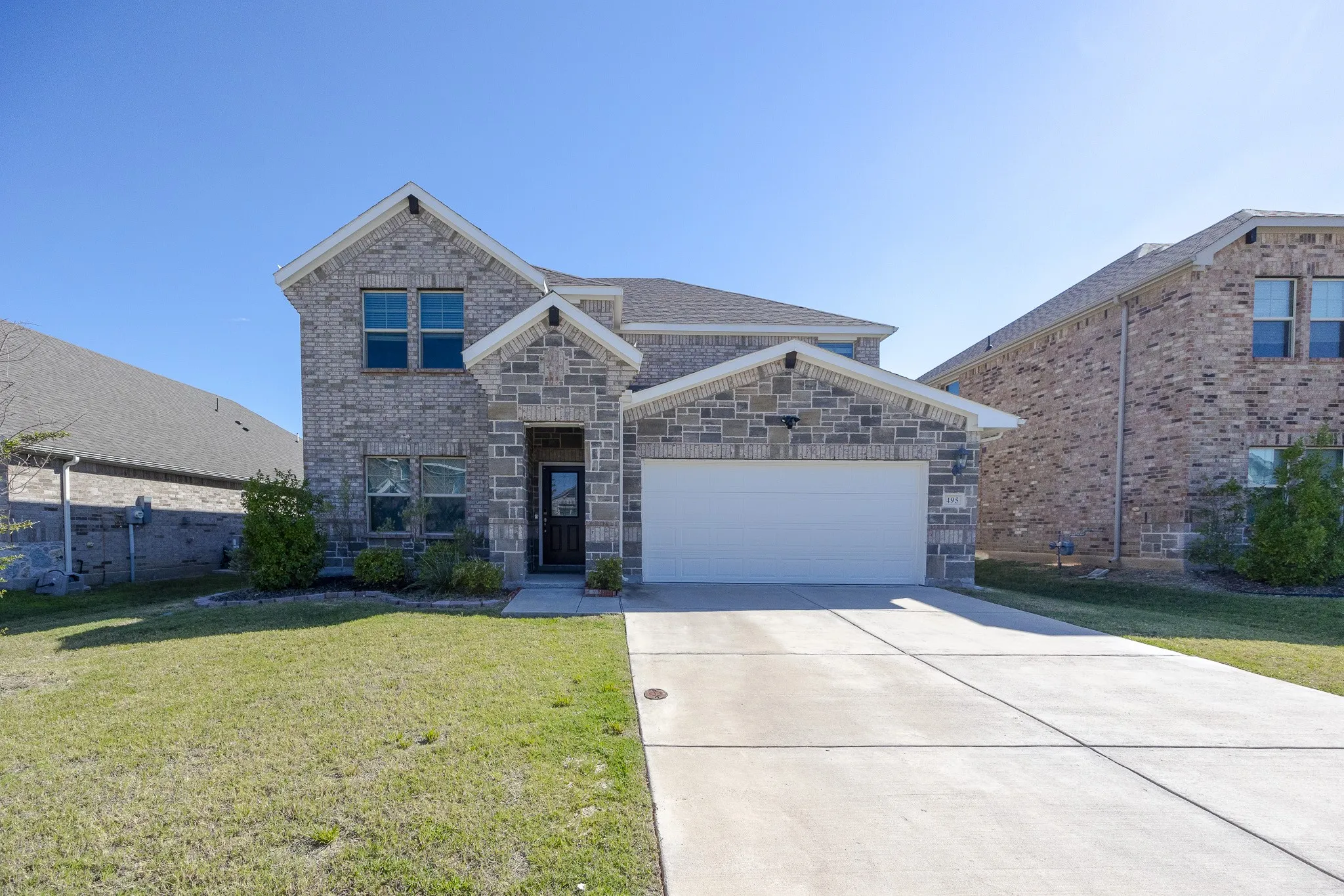 Single Family Residence For Rent in Collin County , 495 Fox Ridge Drive, Princeton, Texas 75407, 4 Bedroom, 4 Bathroom, 2 Garage spaces, 3,112 Sqft, built in 2021, mls#21380093, Real Estate Agent in Princeton, Homes For Rent in Collin county, Homes For Rent in Princeton, Realtor in Princeton Texas, Real Estate Brokerage Independent Realty Texas, Luminita Cordes Realtor