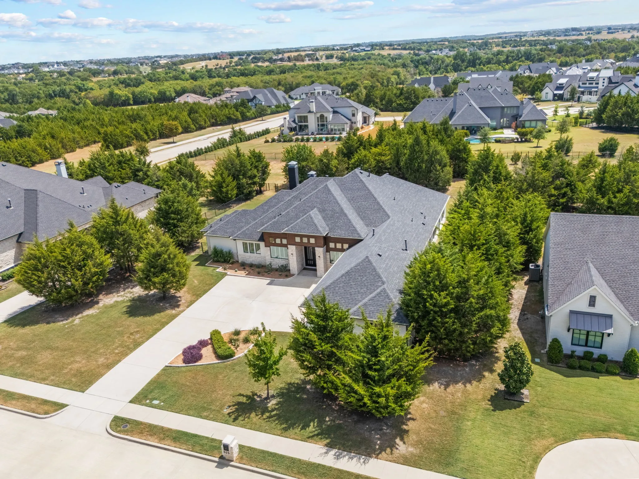 Single Family Residence For Sale in Rockwall County , 505 Shadow Wood Lane, Heath, Texas 75032, 4 Bedroom, 6 Bathroom, 3 Garage spaces, 3,604 Sqft, built in 2018, mls#21386576, Real Estate Agent in Heath, Homes For Sale in Rockwall county, Homes For Sale in Heath, Realtor in Heath Texas, Real Estate Brokerage Independent Realty Texas, Luminita Cordes Realtor