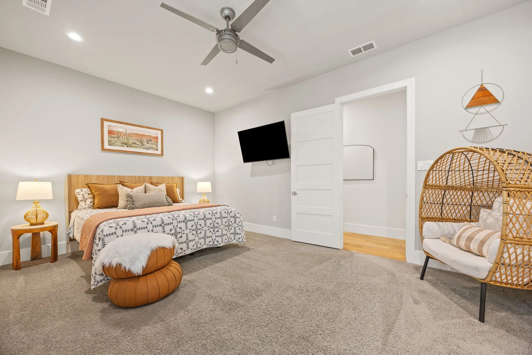 Single Family Residence For Sale in Rockwall County , 505 Shadow Wood Lane, Heath, Texas 75032, 4 Bedroom, 6 Bathroom, 3 Garage spaces, 3,604 Sqft, built in 2018, mls#21386576, Real Estate Agent in Heath, Homes For Sale in Rockwall county, Homes For Sale in Heath, Realtor in Heath Texas, Real Estate Brokerage Independent Realty Texas, Luminita Cordes Realtor