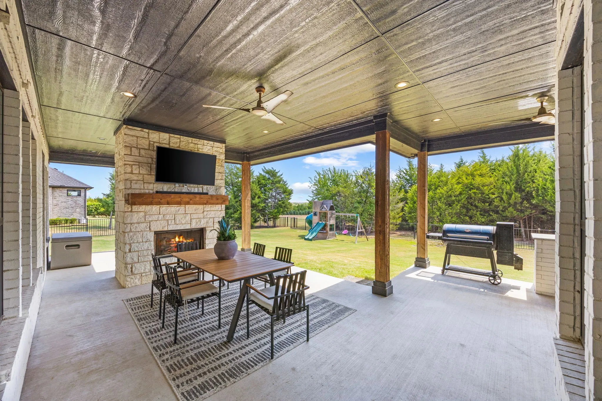 Single Family Residence For Sale in Rockwall County , 505 Shadow Wood Lane, Heath, Texas 75032, 4 Bedroom, 6 Bathroom, 3 Garage spaces, 3,604 Sqft, built in 2018, mls#21386576, Real Estate Agent in Heath, Homes For Sale in Rockwall county, Homes For Sale in Heath, Realtor in Heath Texas, Real Estate Brokerage Independent Realty Texas, Luminita Cordes Realtor