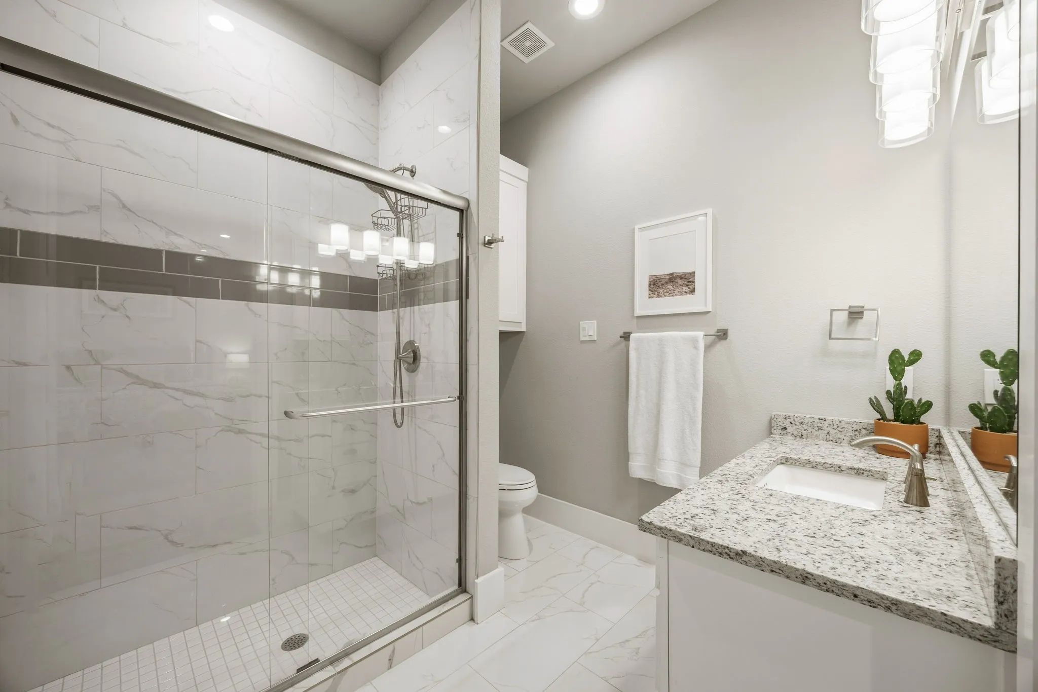 Single Family Residence For Sale in Rockwall County , 505 Shadow Wood Lane, Heath, Texas 75032, 4 Bedroom, 6 Bathroom, 3 Garage spaces, 3,604 Sqft, built in 2018, mls#21386576, Real Estate Agent in Heath, Homes For Sale in Rockwall county, Homes For Sale in Heath, Realtor in Heath Texas, Real Estate Brokerage Independent Realty Texas, Luminita Cordes Realtor