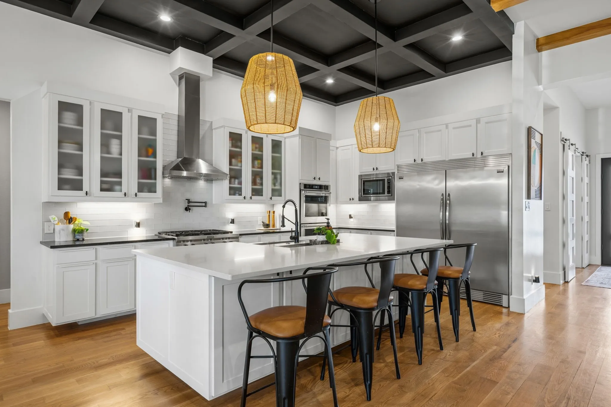 Single Family Residence For Sale in Rockwall County , 505 Shadow Wood Lane, Heath, Texas 75032, 4 Bedroom, 6 Bathroom, 3 Garage spaces, 3,604 Sqft, built in 2018, mls#21386576, Real Estate Agent in Heath, Homes For Sale in Rockwall county, Homes For Sale in Heath, Realtor in Heath Texas, Real Estate Brokerage Independent Realty Texas, Luminita Cordes Realtor