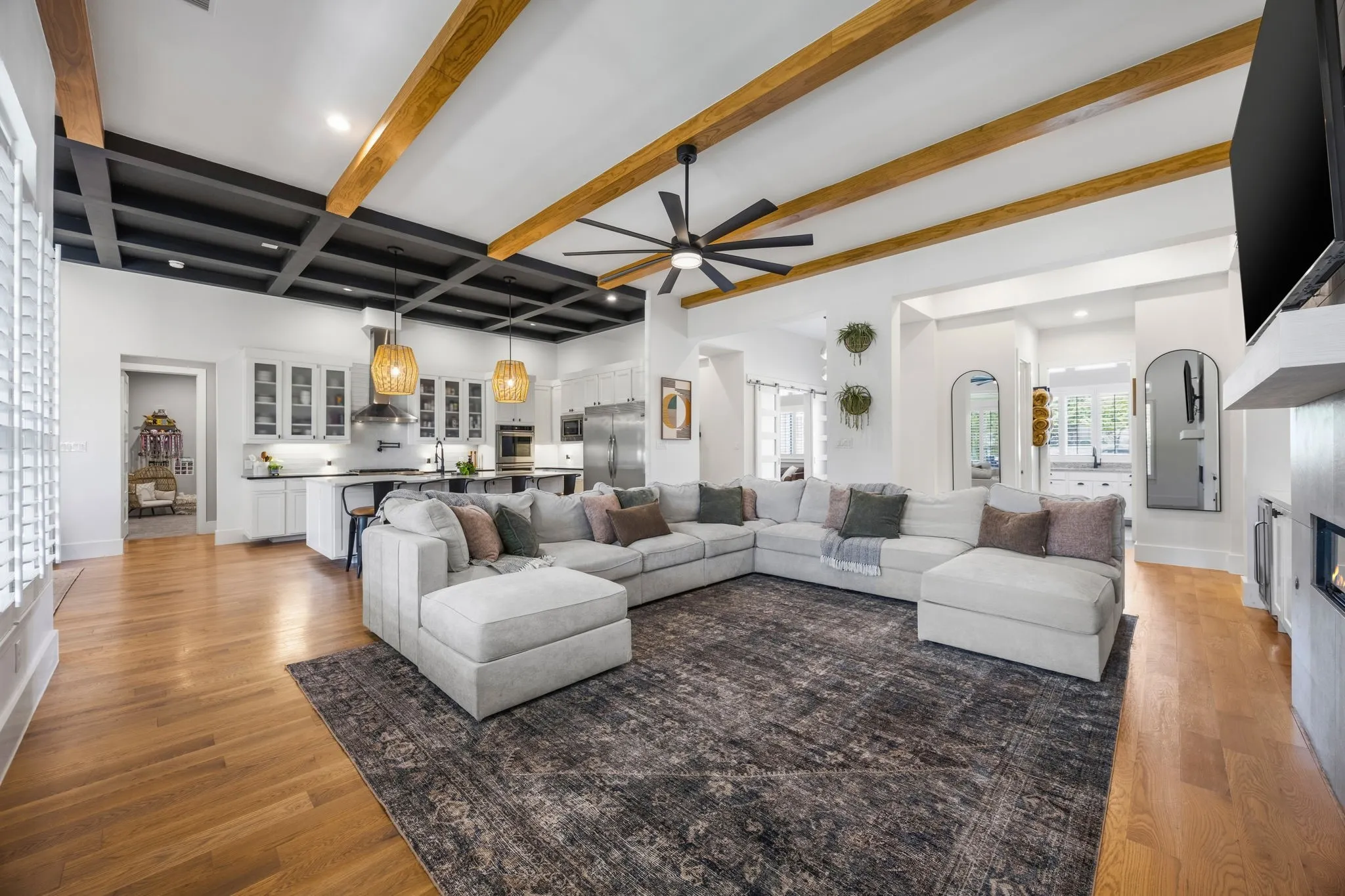 Single Family Residence For Sale in Rockwall County , 505 Shadow Wood Lane, Heath, Texas 75032, 4 Bedroom, 6 Bathroom, 3 Garage spaces, 3,604 Sqft, built in 2018, mls#21386576, Real Estate Agent in Heath, Homes For Sale in Rockwall county, Homes For Sale in Heath, Realtor in Heath Texas, Real Estate Brokerage Independent Realty Texas, Luminita Cordes Realtor