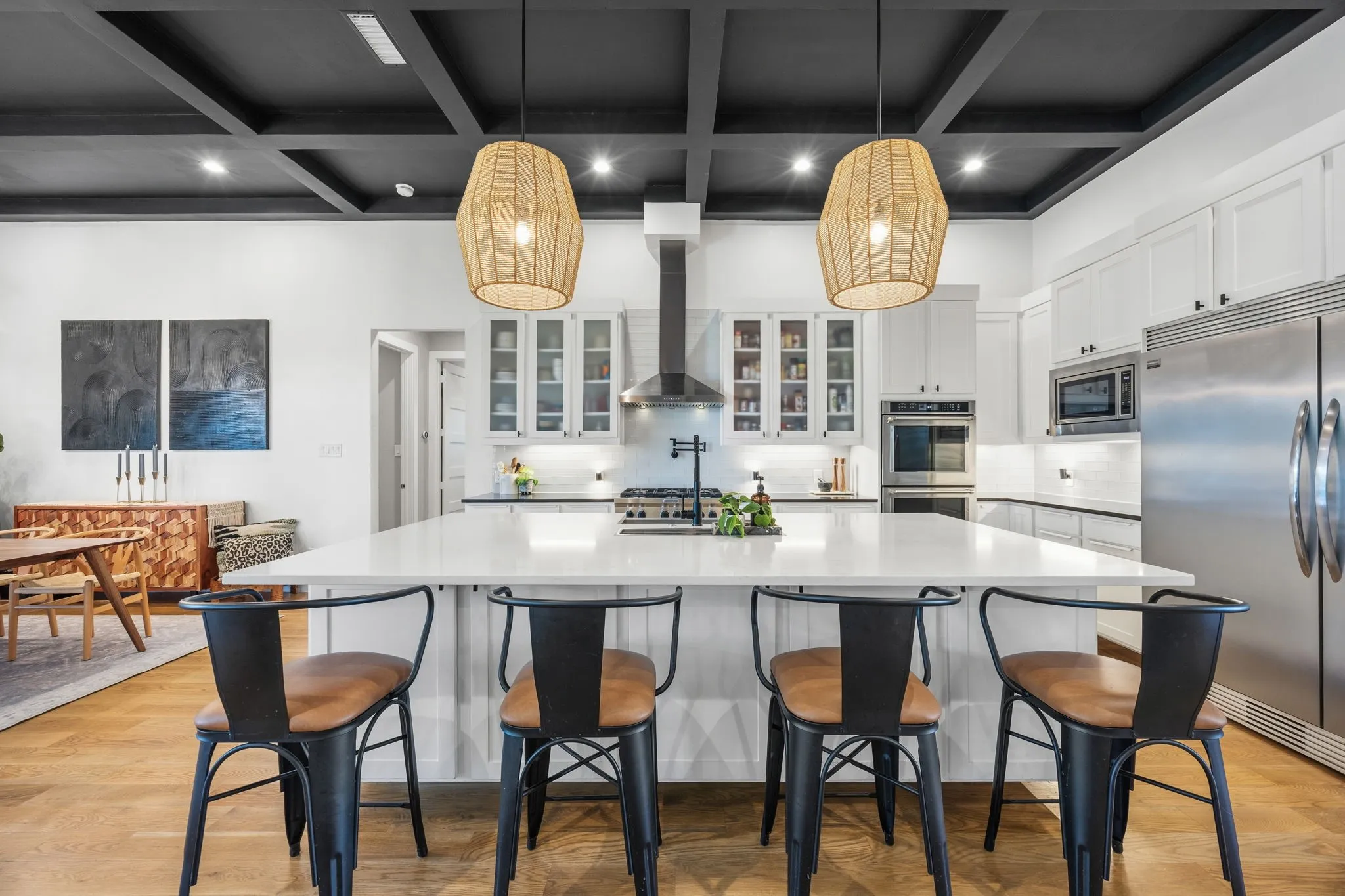 Single Family Residence For Sale in Rockwall County , 505 Shadow Wood Lane, Heath, Texas 75032, 4 Bedroom, 6 Bathroom, 3 Garage spaces, 3,604 Sqft, built in 2018, mls#21386576, Real Estate Agent in Heath, Homes For Sale in Rockwall county, Homes For Sale in Heath, Realtor in Heath Texas, Real Estate Brokerage Independent Realty Texas, Luminita Cordes Realtor