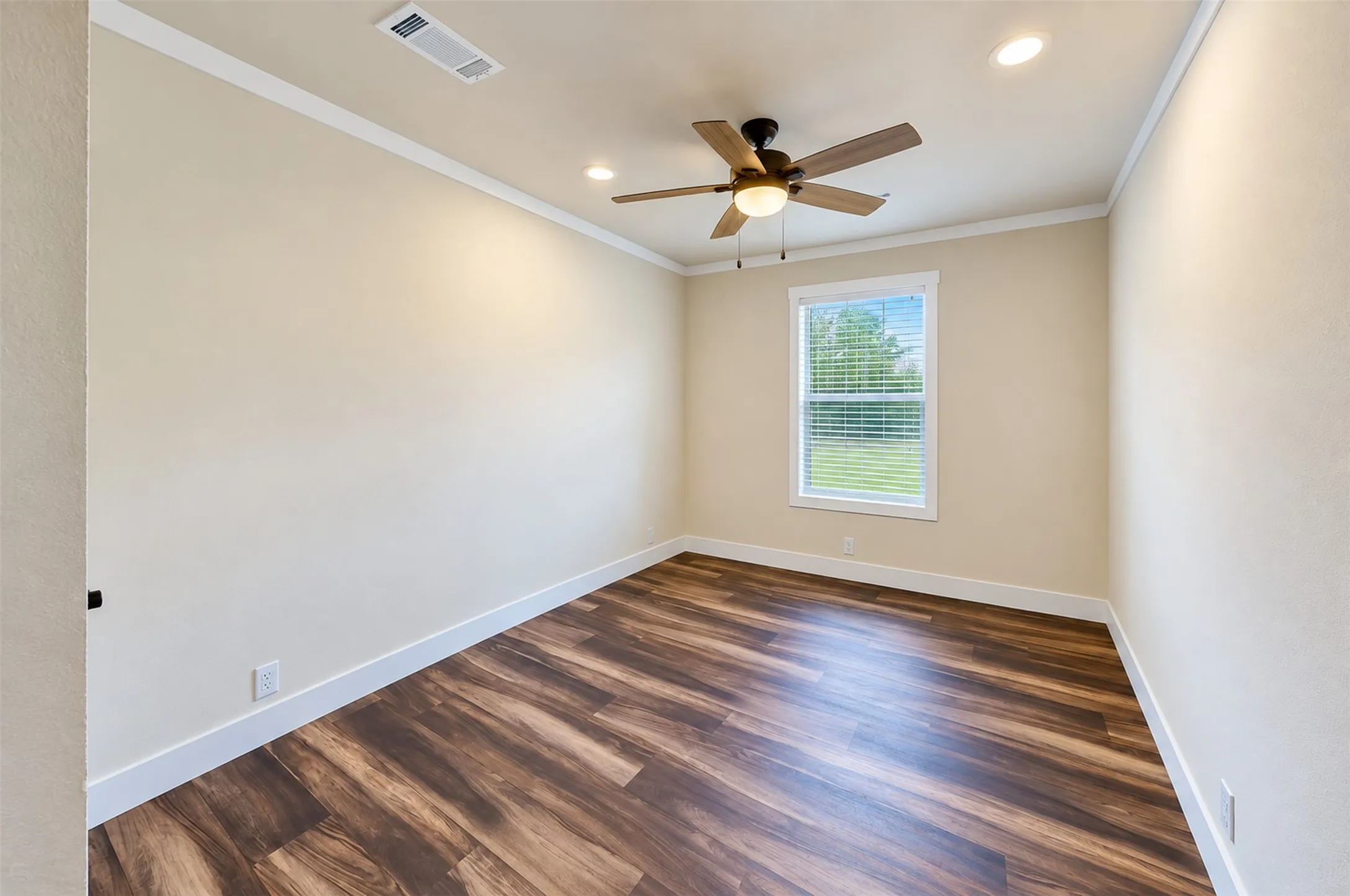 Mobile Home For Sale in Van Zandt County , 2065 VZ County Road 3908, Wills Point, Texas 75169, 4 Bedroom, 2 Bathroom, Garage spaces, 1,800 Sqft, built in 2026, mls#21387288, Real Estate Agent in Wills Point, Homes For Sale in Van Zandt county, Homes For Sale in Wills Point, Realtor in Wills Point Texas, Real Estate Brokerage Independent Realty Texas, Luminita Cordes Realtor